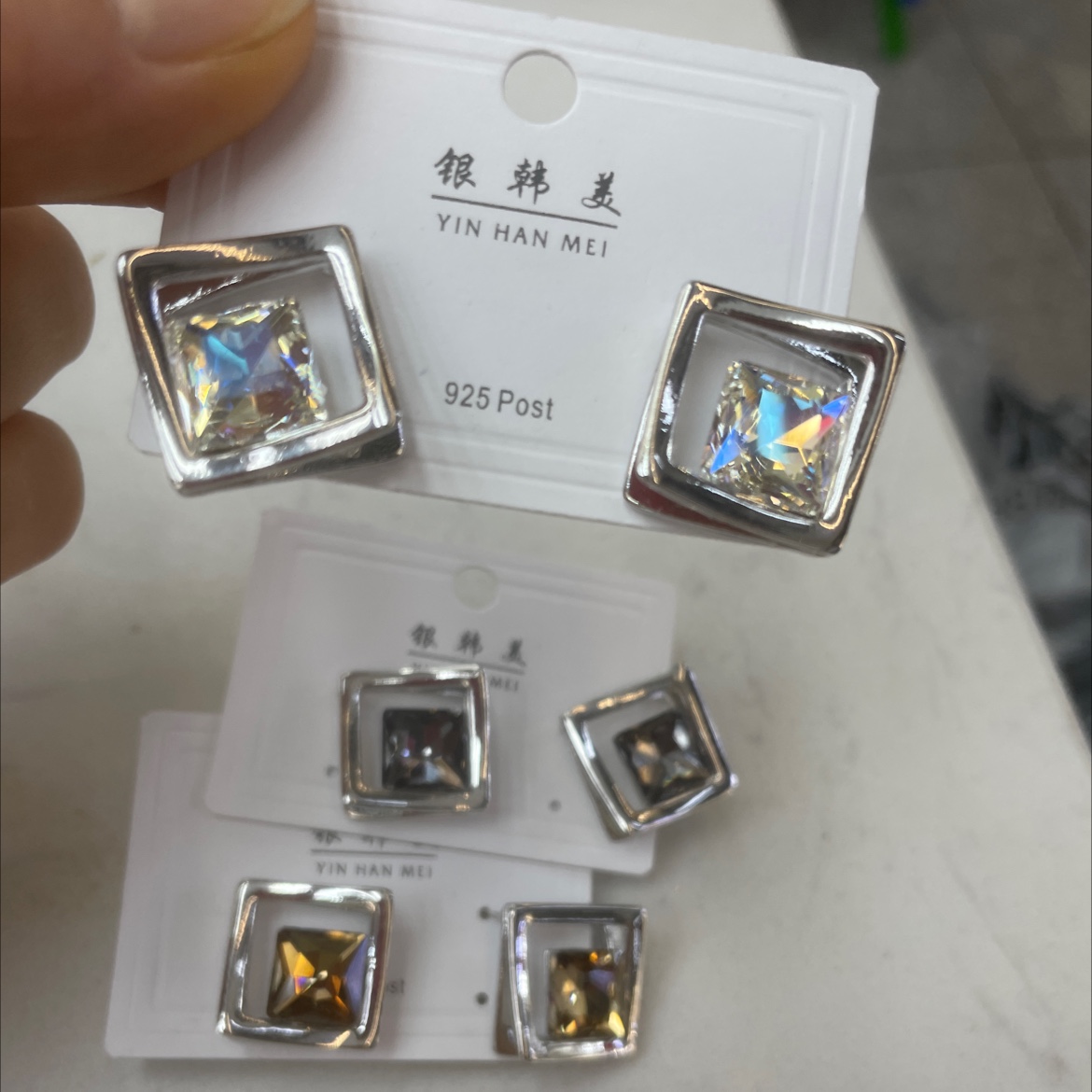 流行水晶玻璃饰品耳环时尚气质优雅百搭女款配饰饰品饰品产品图