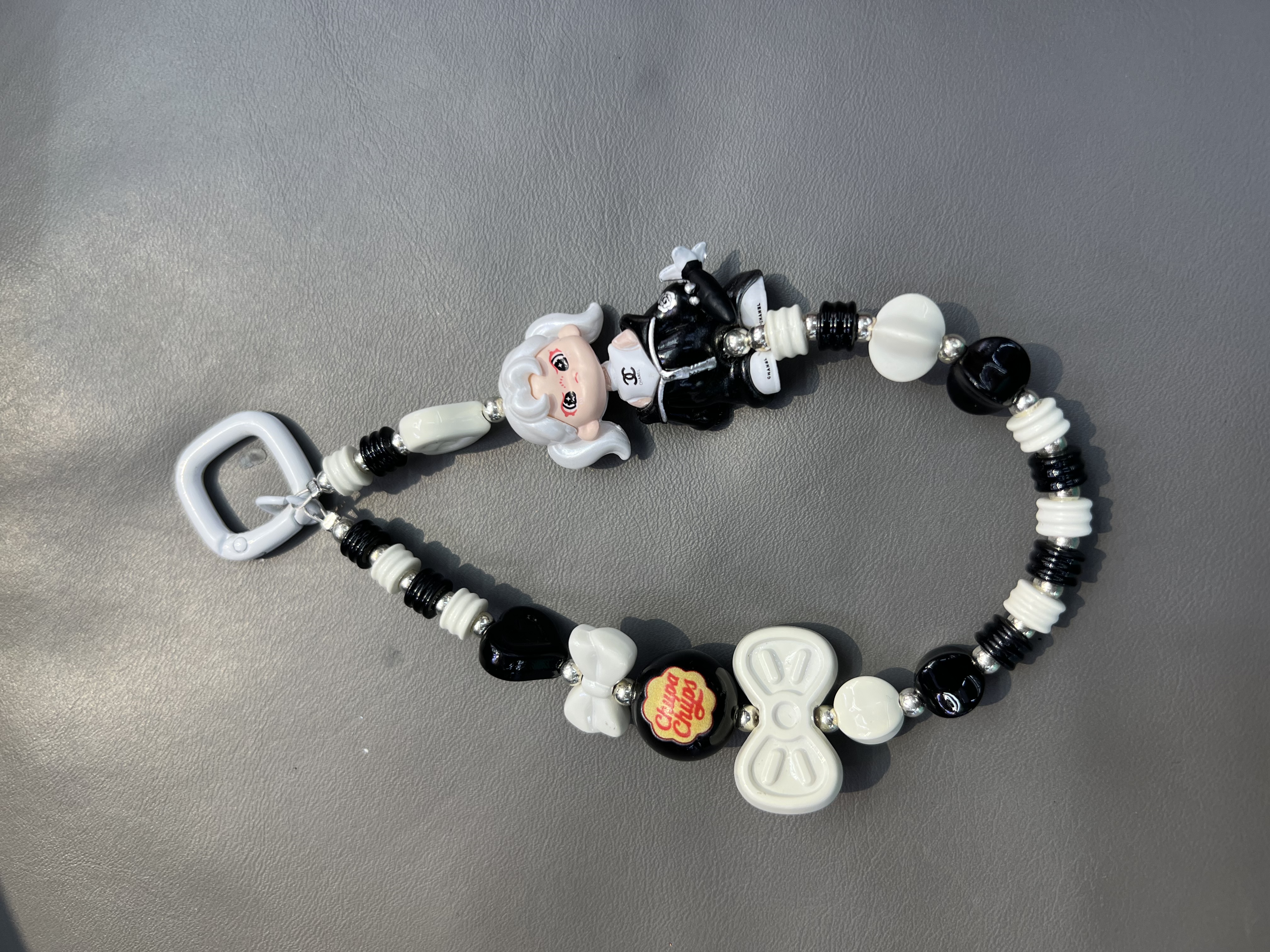 Trendy mobile phone pendants Item Picture