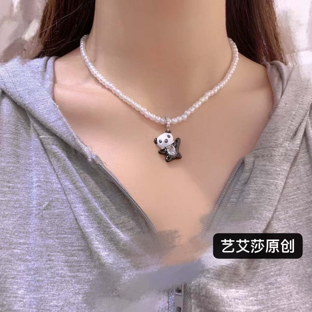 Panda 🐼 trendy casual entertainment earrings necklace Application Scenario
