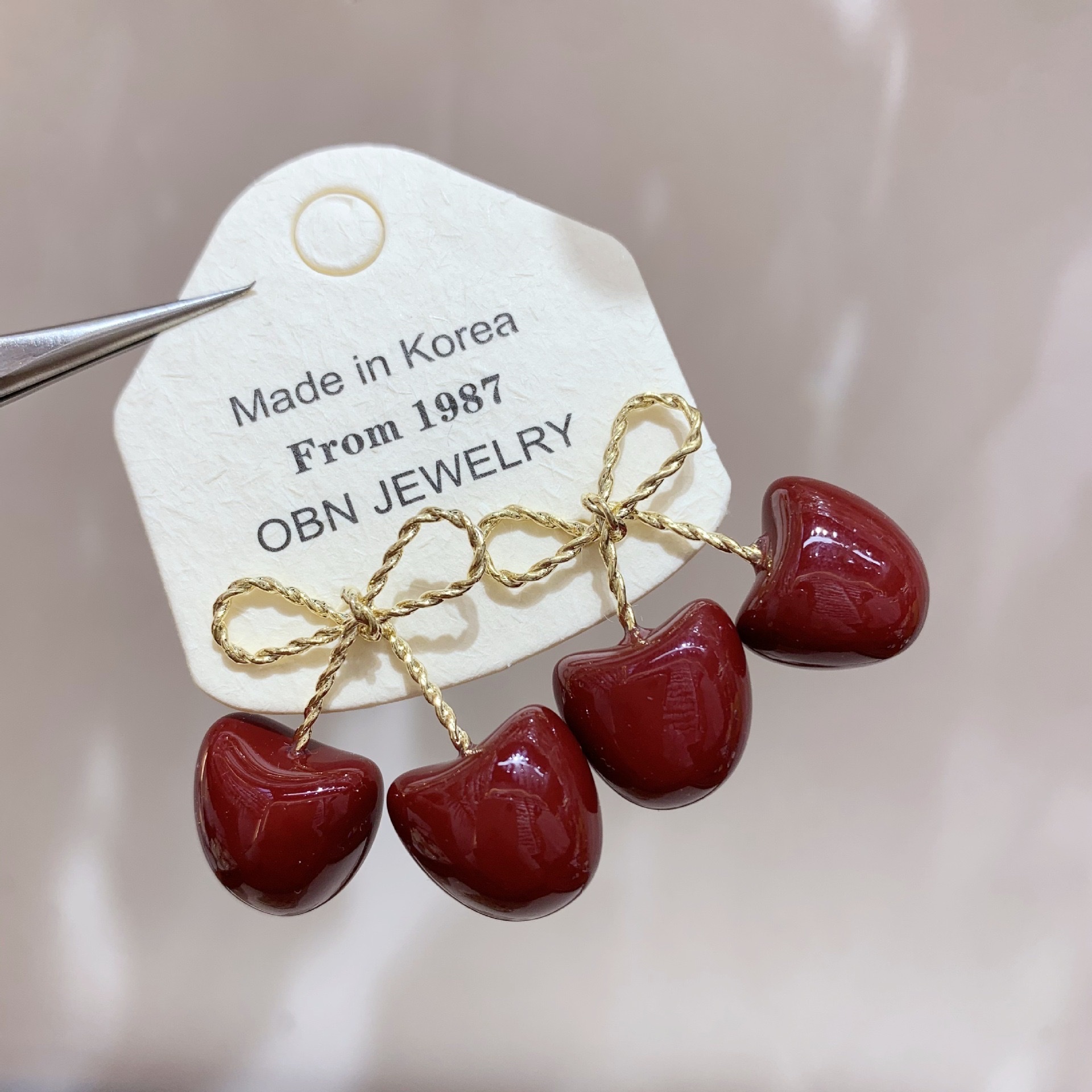 The new stylish bow, niche cherry stud design, red simple and fashionable earrings, sweet and cute Application Scenario