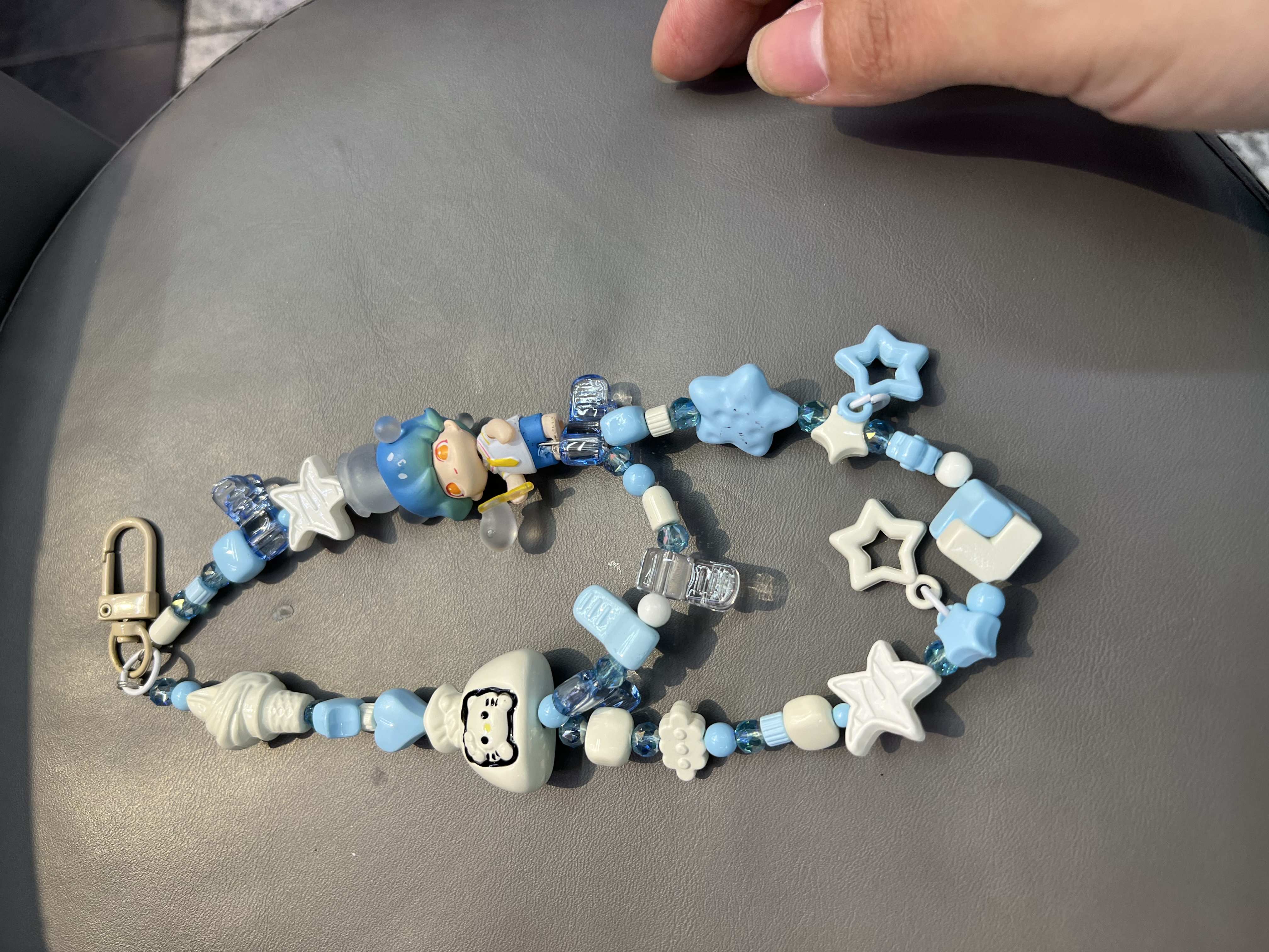 Trendy mobile phone pendants and bag buckles Item Picture