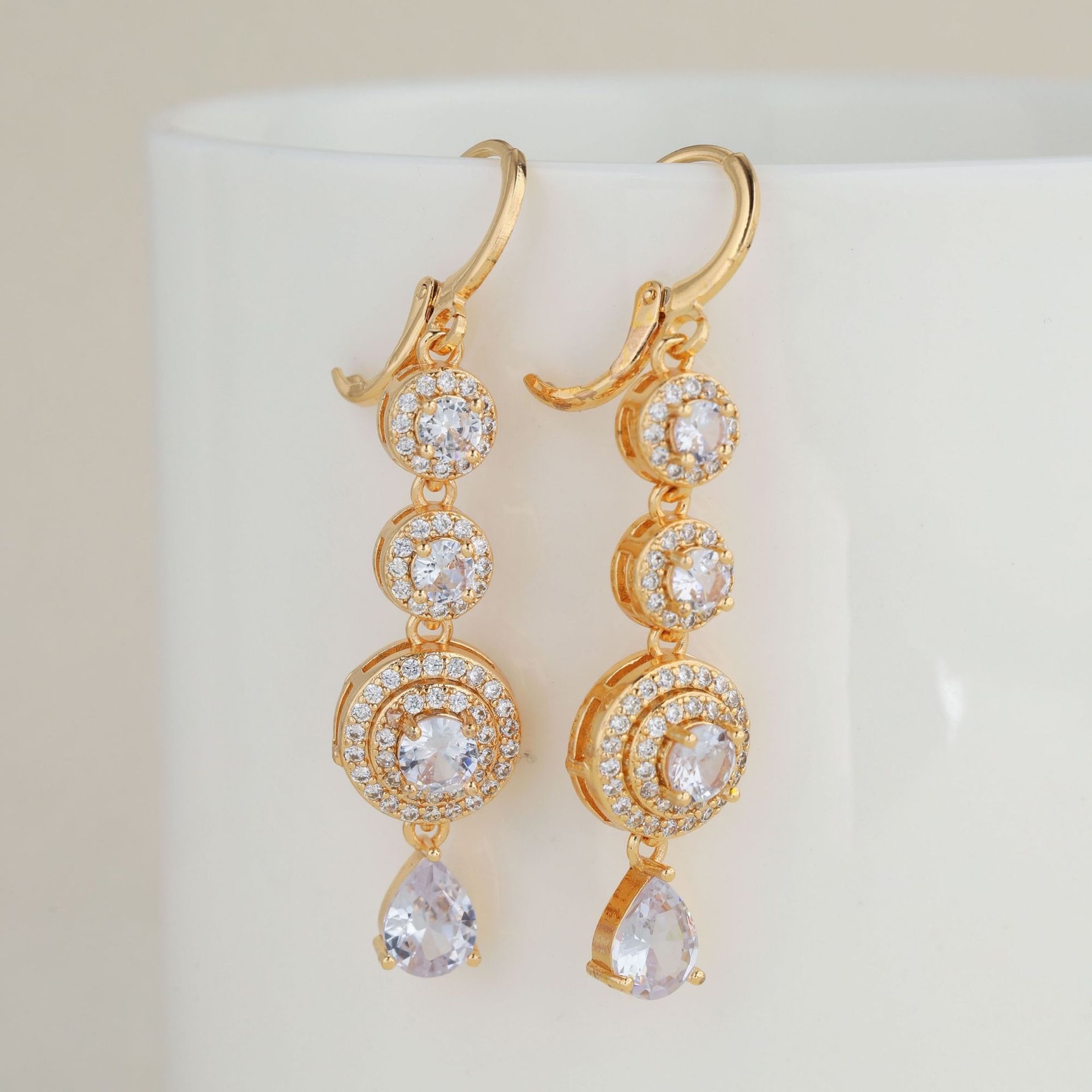 跨境欧美时尚耳环个性香槟金白色锆石耳坠女微镶满钻圆形长款耳饰饰品耳饰珍珠耳环耳环烧焊锆石耳环饰品饰品饰品饰品饰品饰品饰品