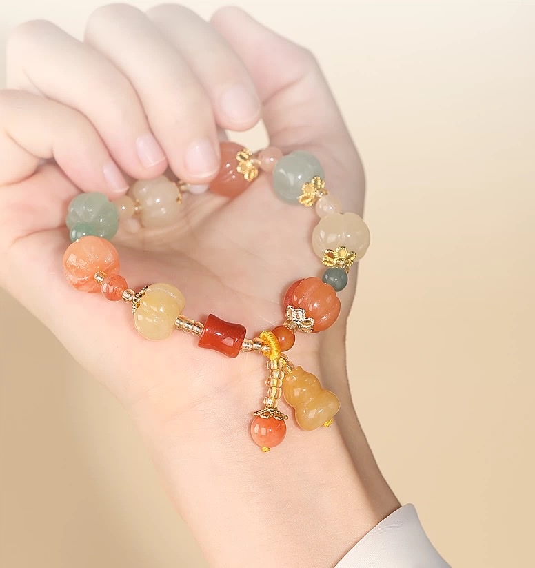 Natural gold thread jade bracelet, pumpkin bracelet, Xinjiang Hotan bracelet, jade bracelet, gourd, ethnic style, PI Xiu girl detail image 11