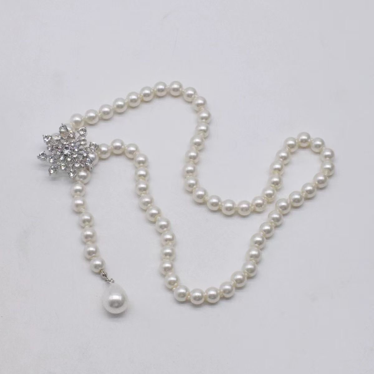 Pearl sweater chain long style 2024 New trendy high-end fashion women's autumn and winter pendant accessory necklace decoration Pearl sweater chain long style 2024 new trendy high-end fashion women's autumn and winter pendant accessory item details Picture