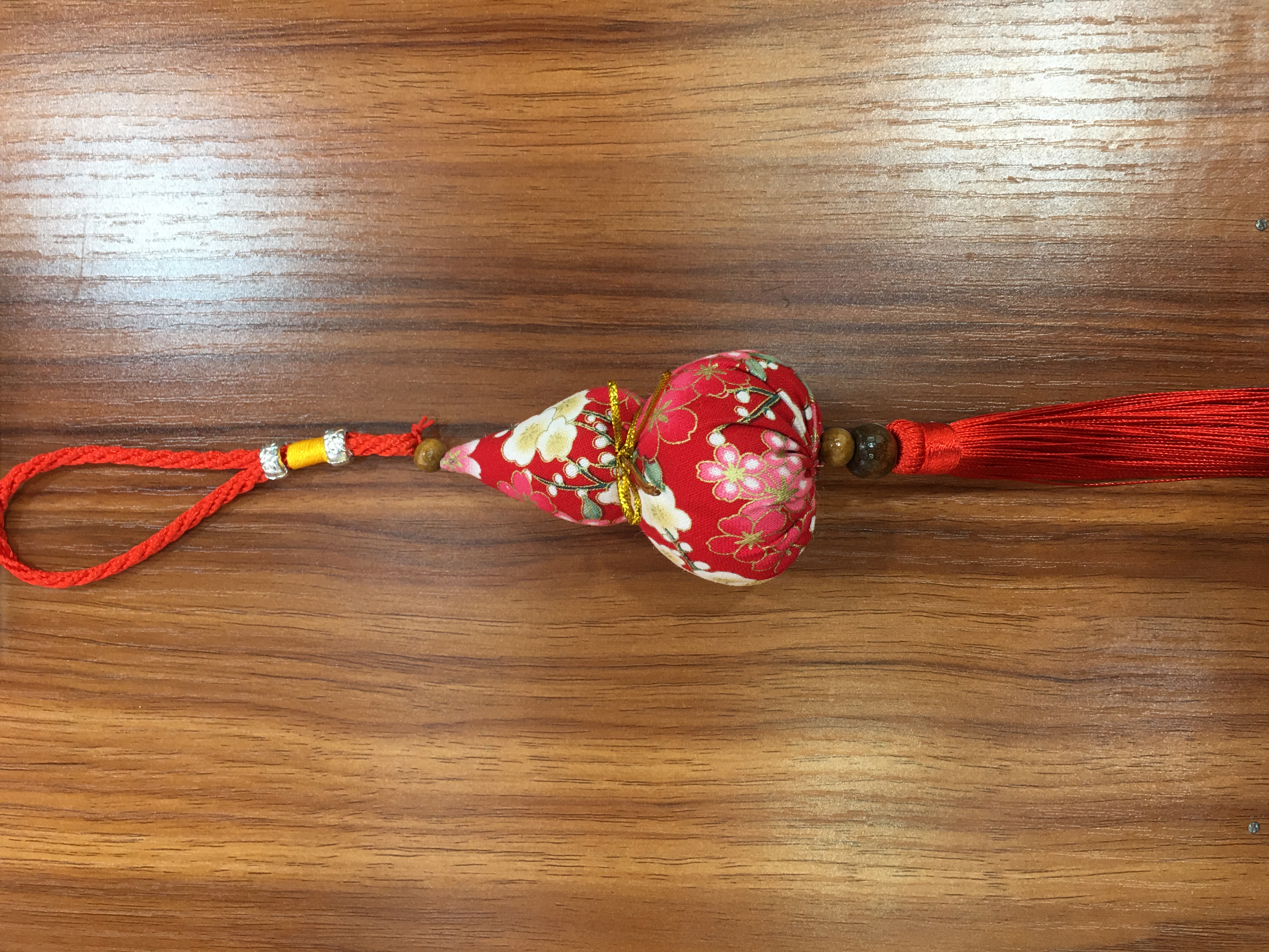 新年装饰春节挂饰彩灯福字窗花喜庆布置节日用品礼包多款任选