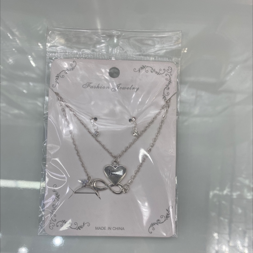 Alloy heart and figure-eight necklace set