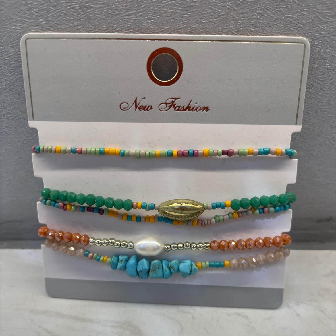Beaded and crystal bracelets are popular in Europe and America. They are fashionable and simple. Women's bracelets are trendy and versatile. They are perfect gifts for your girlfriend Specification image