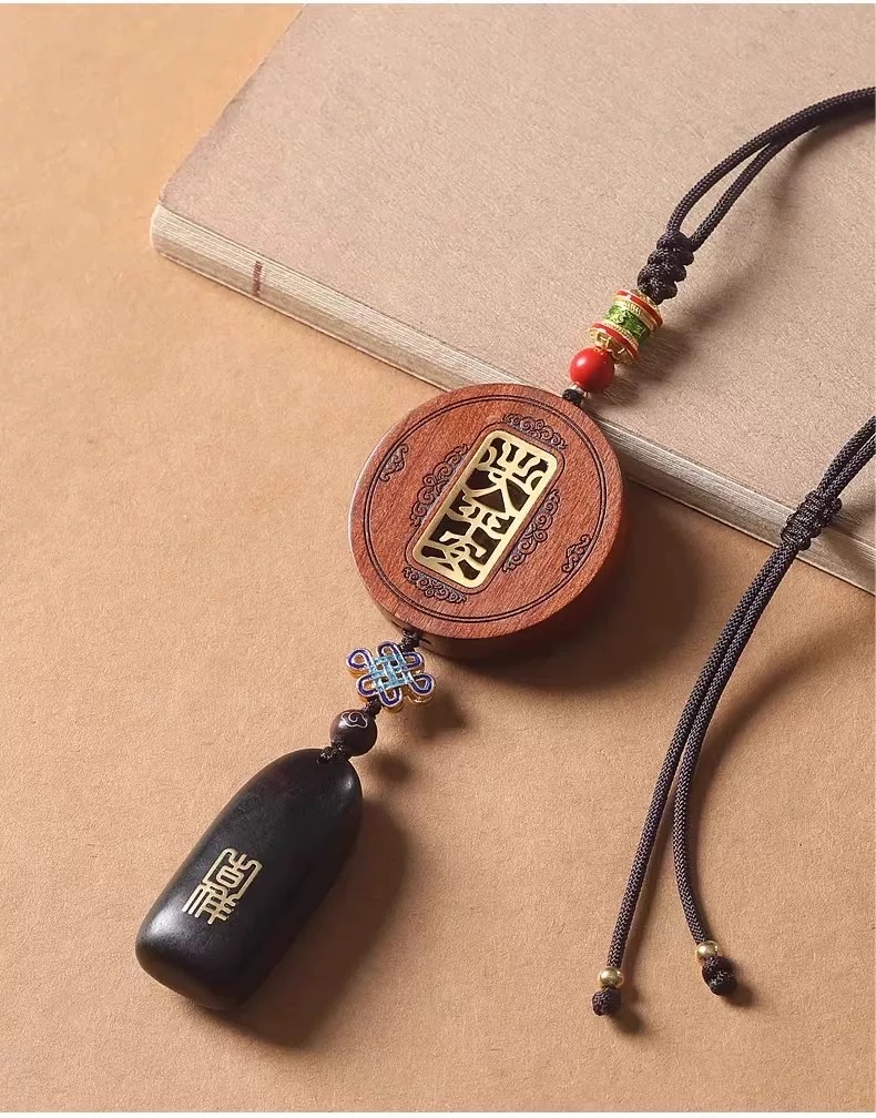 High-end sandalwood car hangers, car rearview mirror entry and exit safety hangers, interior pendant decorations, elegant for men detail image 10