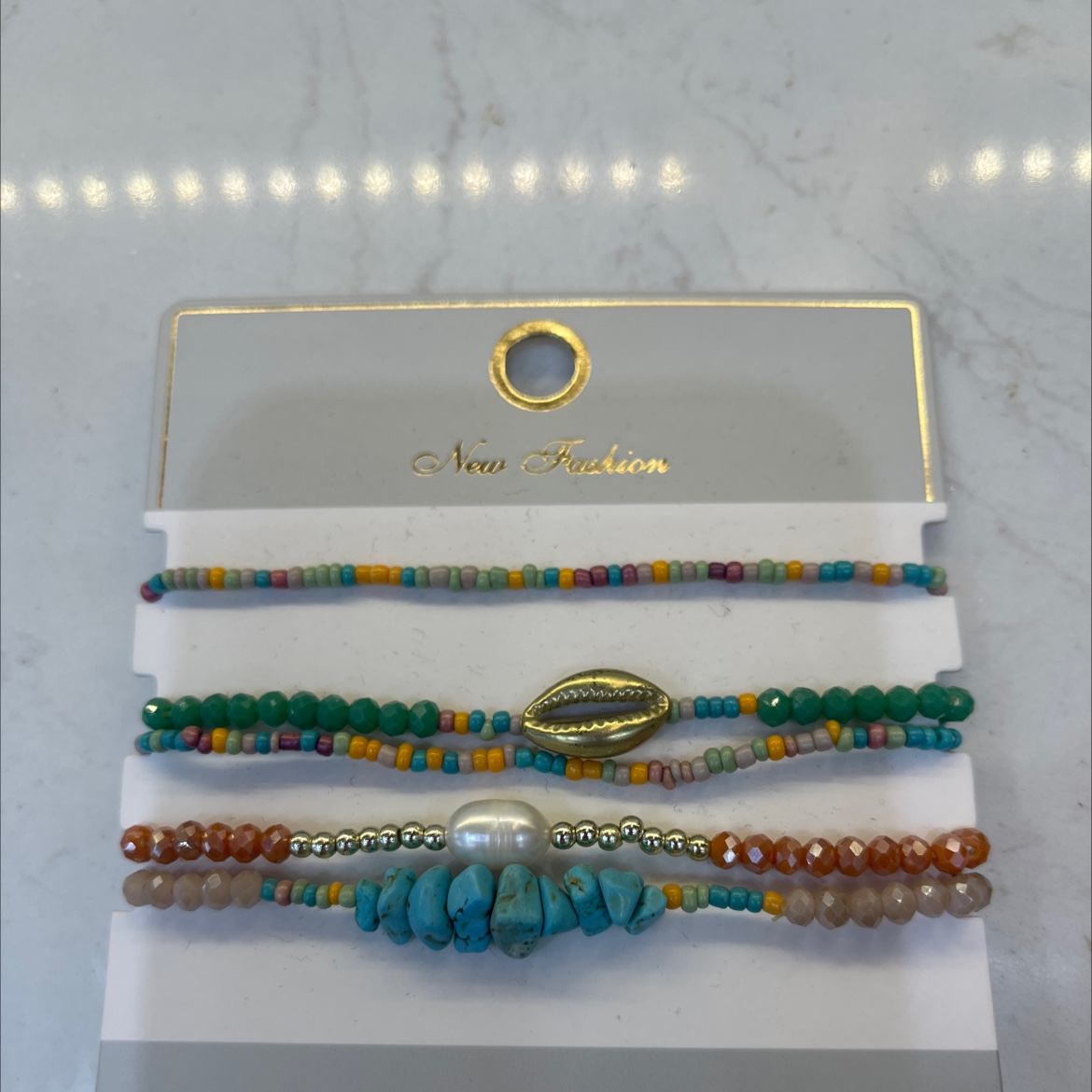 Beaded and crystal bracelets are popular in Europe and America. They are fashionable and simple. Women's bracelets are trendy and versatile. They are perfect gifts for your girlfriend detail image 2