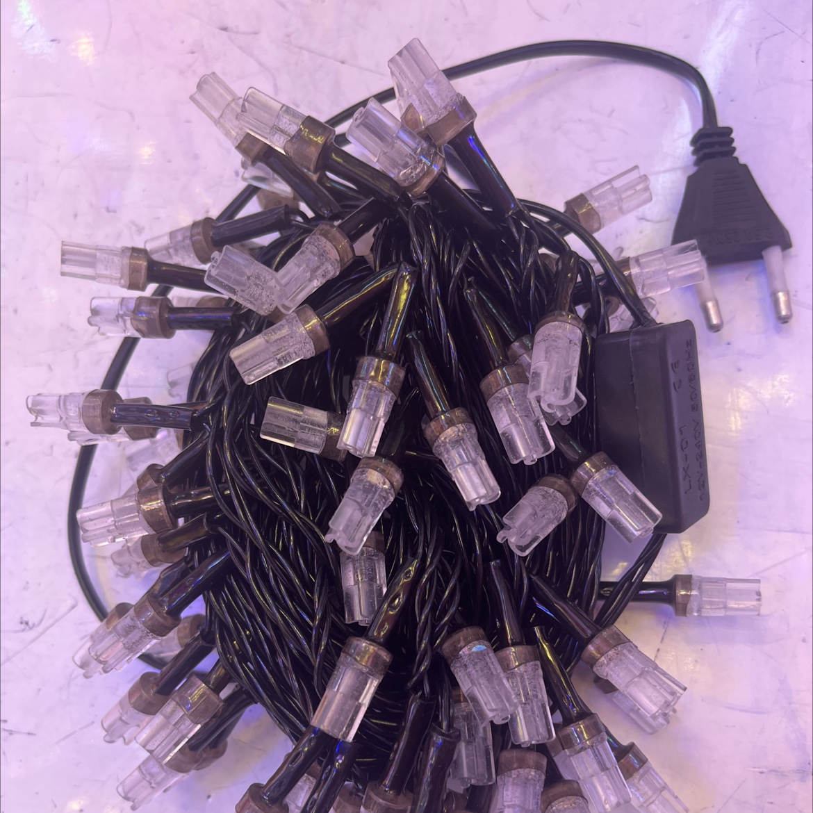 100头10米新款大风车泡三色灯带尾插100条一件详情图3