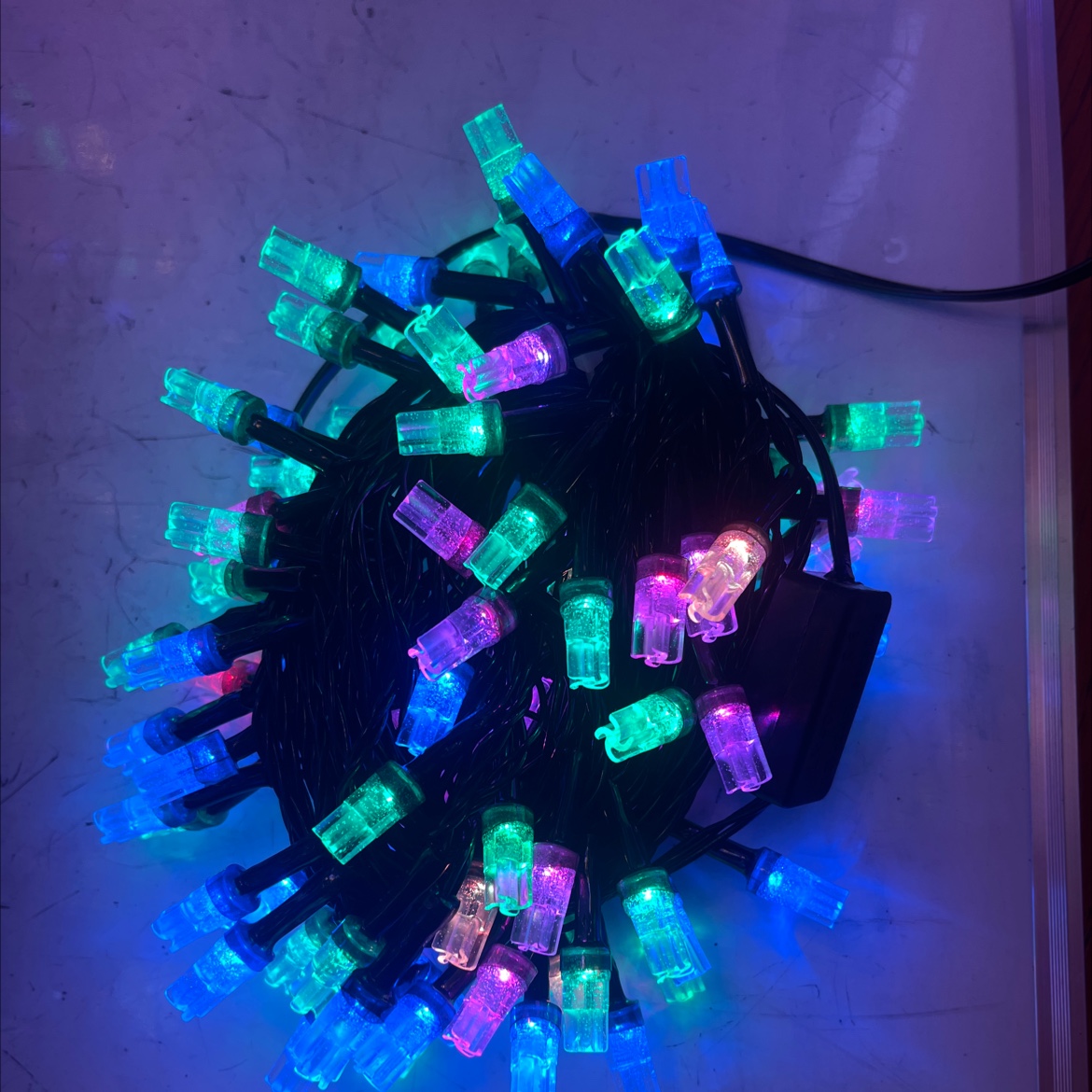 100头10米新款大风车泡三色灯带尾插100条一件详情图4