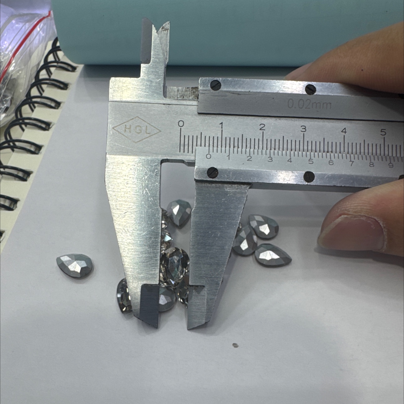 7×10 water-drop transparent grey crystal glass accessories details Picture