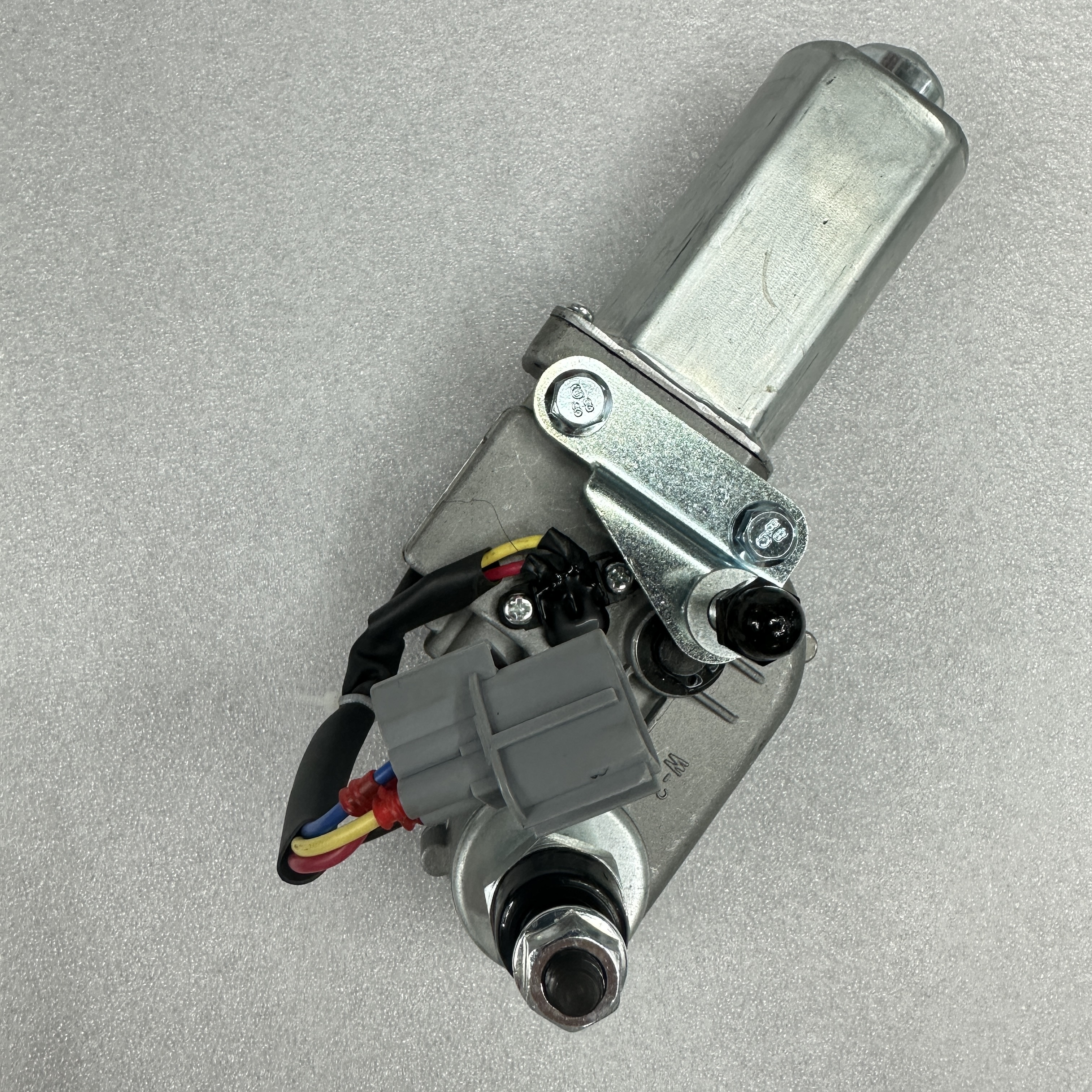 تنطبق قطع الغيار الميكانيكية الهندسية على المحرك 714/40293 بعد محرك JCB Jسيبو Item Picture