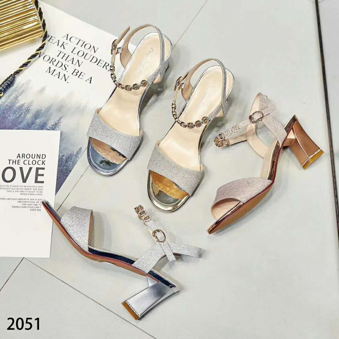 2025年MIMI新款女士休闲高跟凉鞋零售