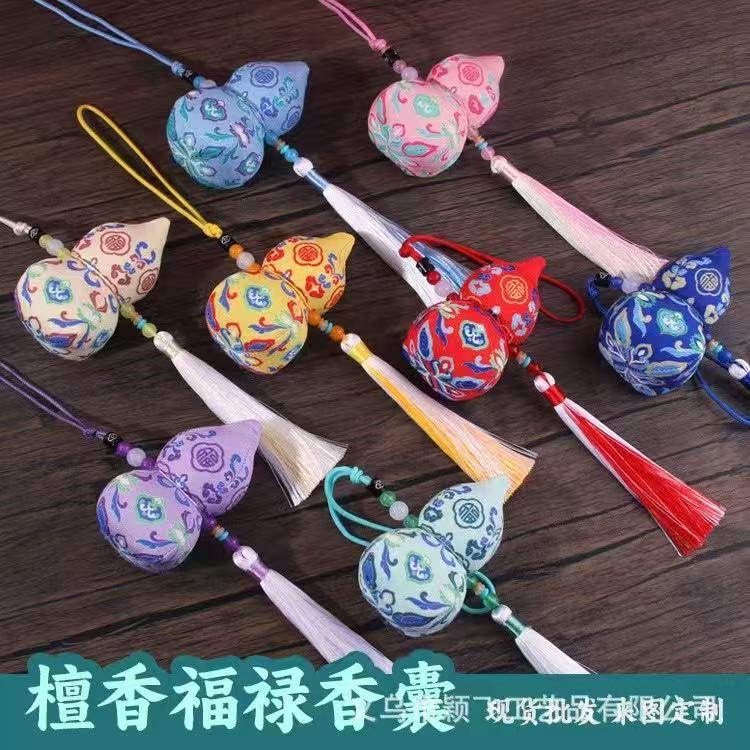 香囊香包手工香囊 香囊挂件香囊香包 葫芦香囊 车载挂件香囊香包产品图