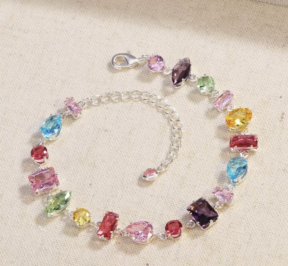 The new zircon bracelet with colorful chains can be freely matched with chains Application Scenario
