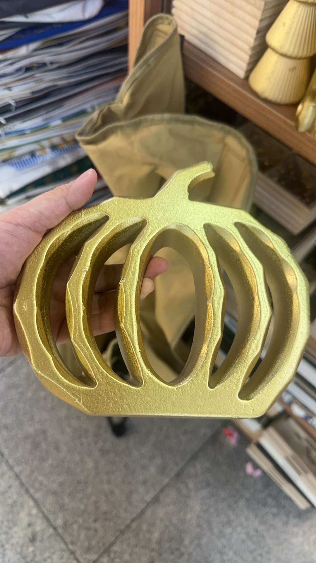 金色万圣节南瓜摆件2025年流行款