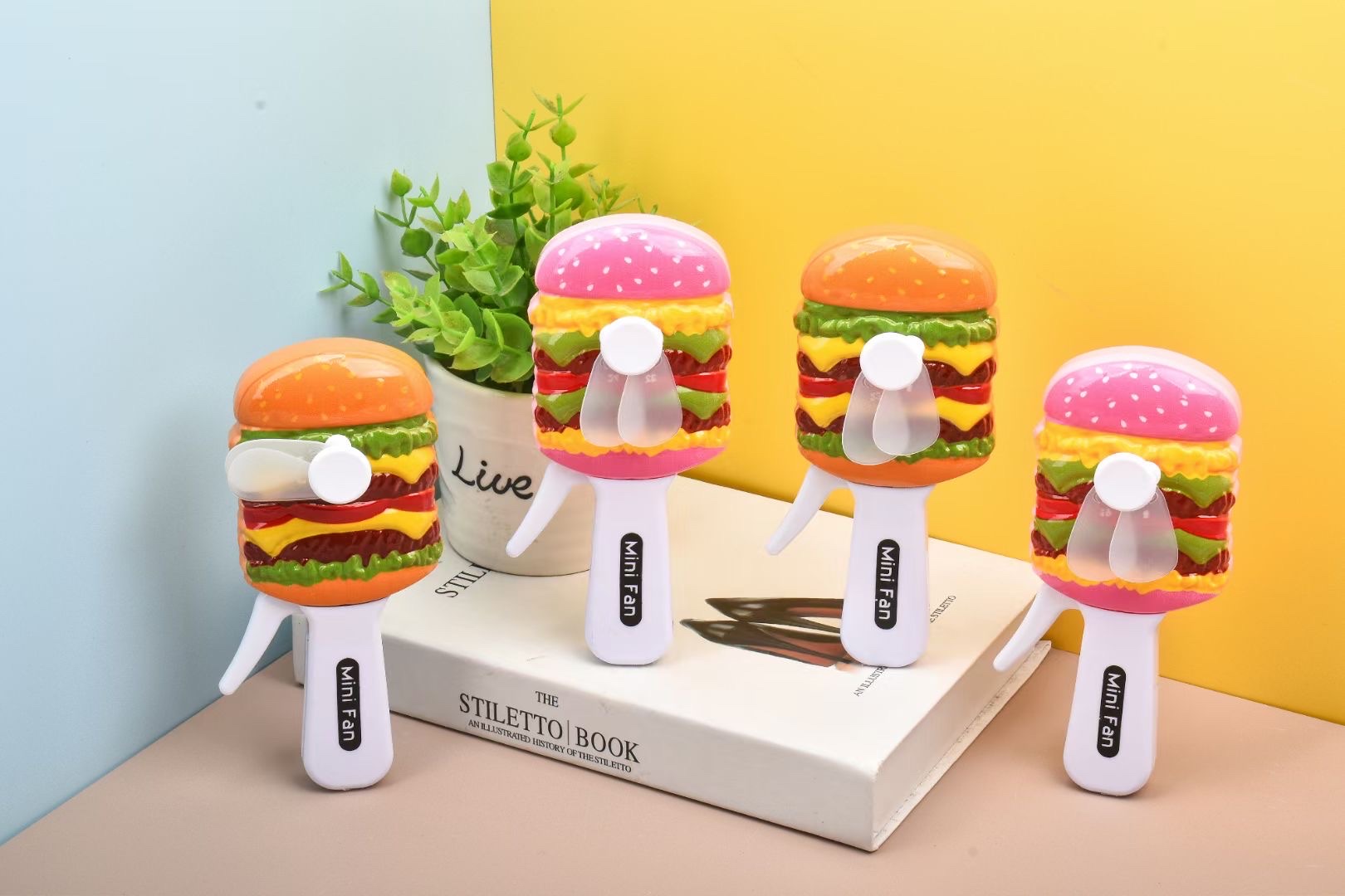 New hamburger handheld mini fan, mini hand-pressing mini fan, children's hand-pressing mini fan, cartoon mini fan, children's gift mini fan, street stall children's mini hand-pressing mini fan Item Picture