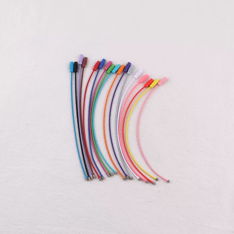 diy jewelry accessories materials: colored spray paint, steel wire rings, steel wire ropes, rotating screws, key rings, key chains detail image 2
