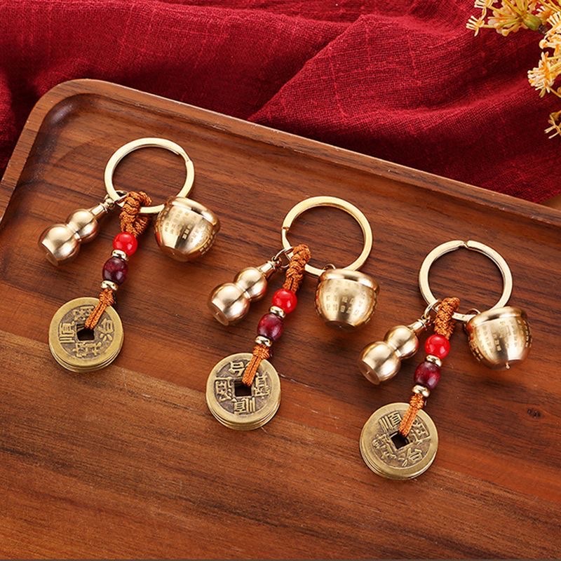 Copper Bai Fu jar gourd keychain, alloy Five Emperors' coins, zodiac gourd, new retro car key pendant and decoration detail image 6