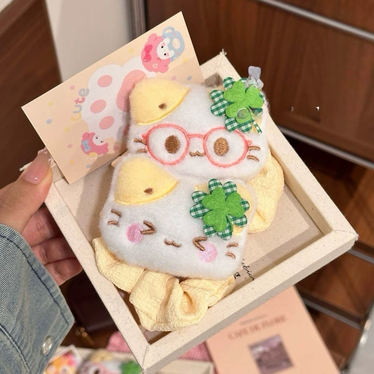 Korean bestseller Colon hair band headband accessory, 2025 new style hair tie, simple and versatile girls' hair accessory Colon hair band Specification image