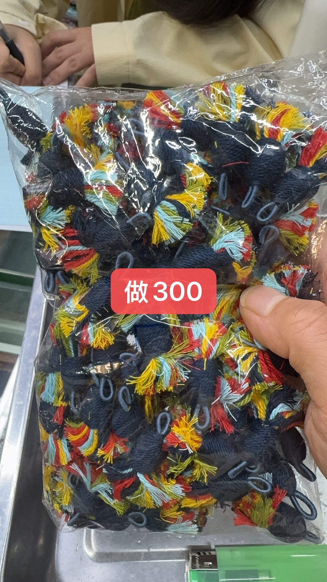 海星滴油合金手机链流苏挂件时尚个性潮流配饰创意礼品产品图