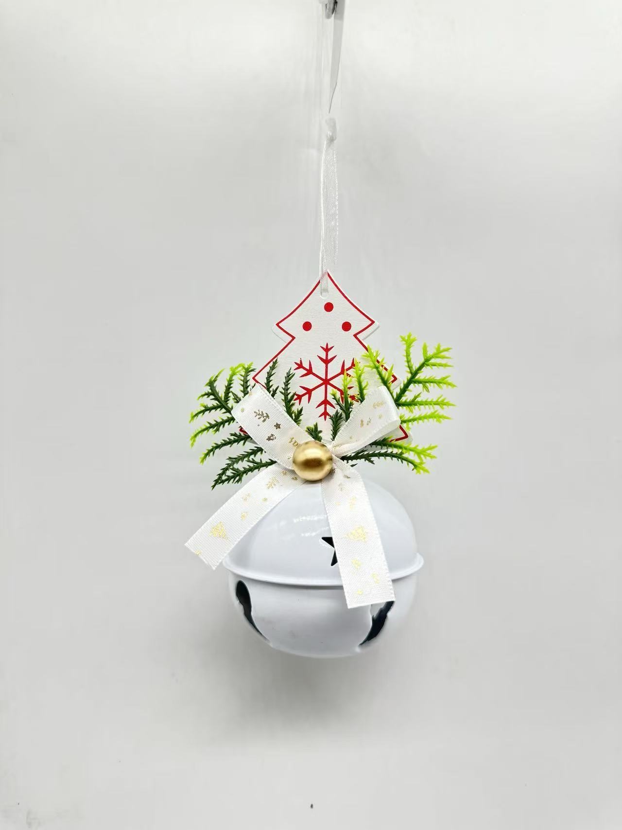 新款圣诞铃铛系列装饰、木片铃铛挂件、橱窗场景装饰。工艺品细节图