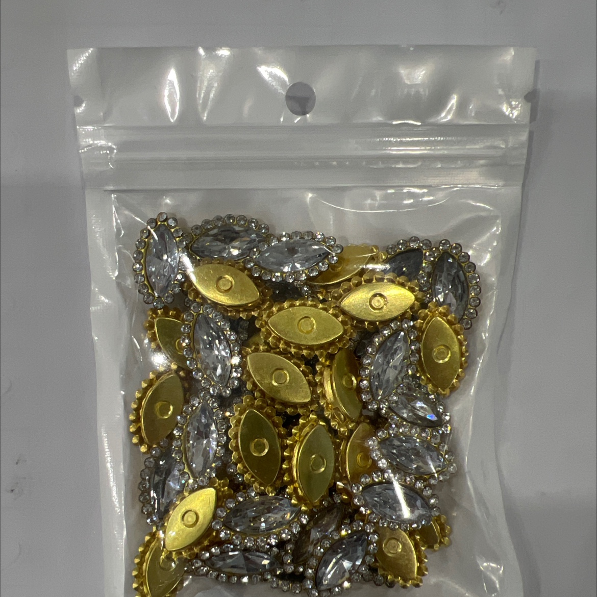 Oil-dripping jewelry accessories, zircon, Czech glass accessories, DIY material accessories, handcrafted accessories, decorative accessories, multiple choices, acrylic multi-color matching, sunflower diamond Item Picture