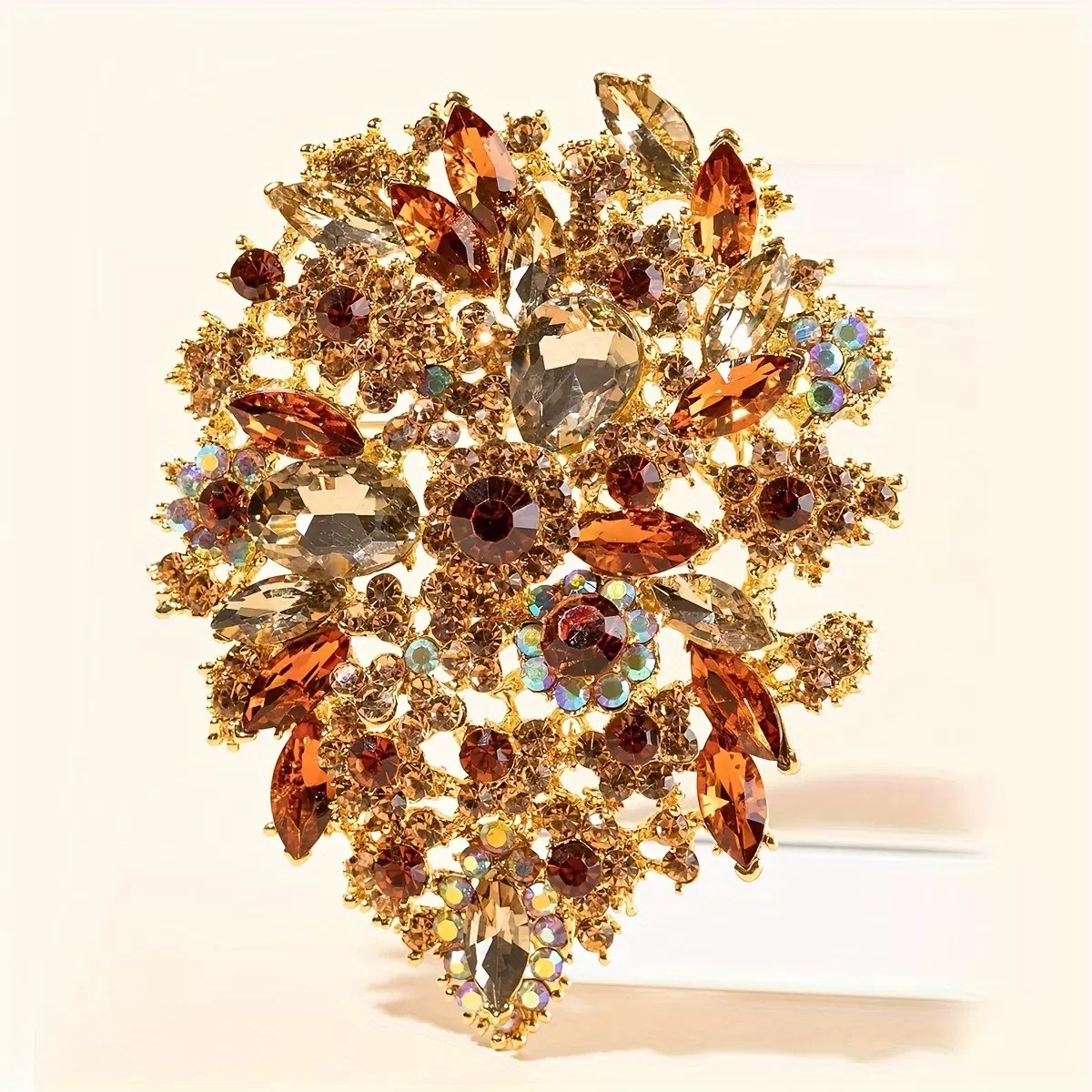 Retro large-sized brooches, brooches and other accessories detail image 3