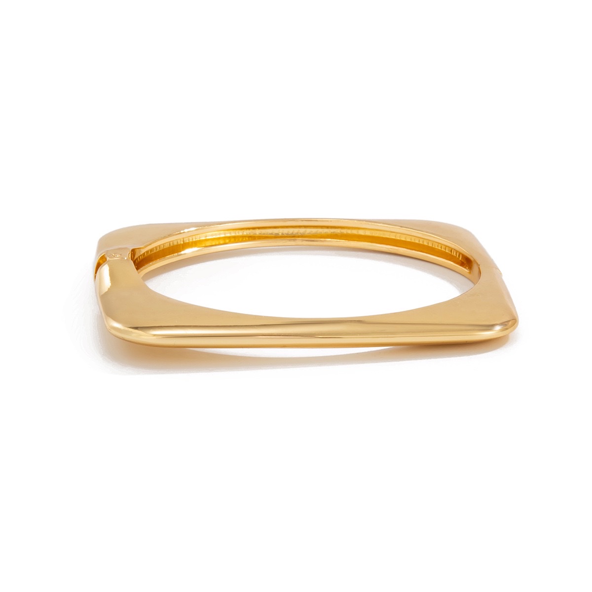 This is a niche and trendy cross-border jewelry item from Europe and America. It features a hammer-patterned geometric arc surface and an exaggerated open bracelet