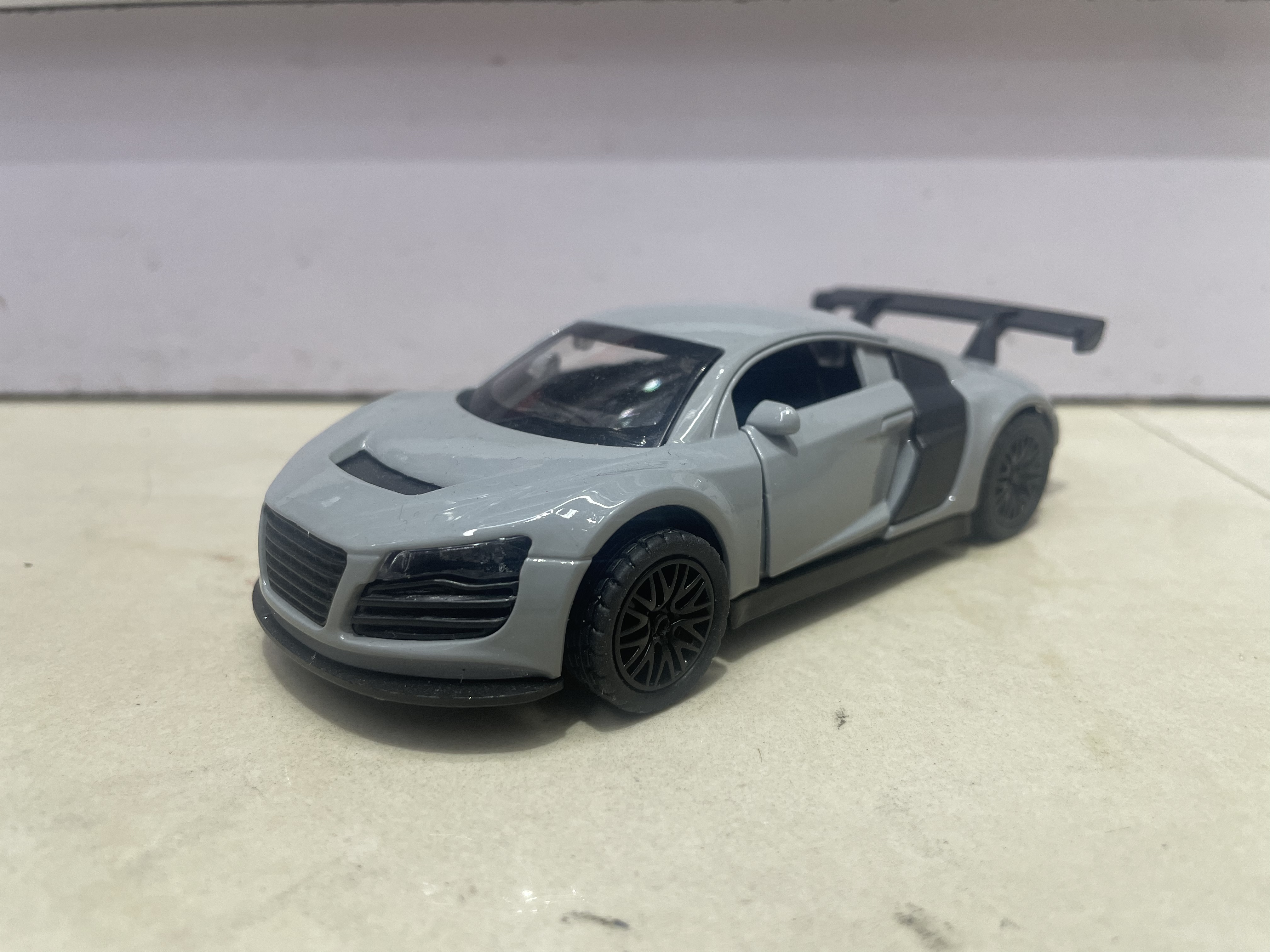 1:32合金车模型（没灯光音乐）详情图9