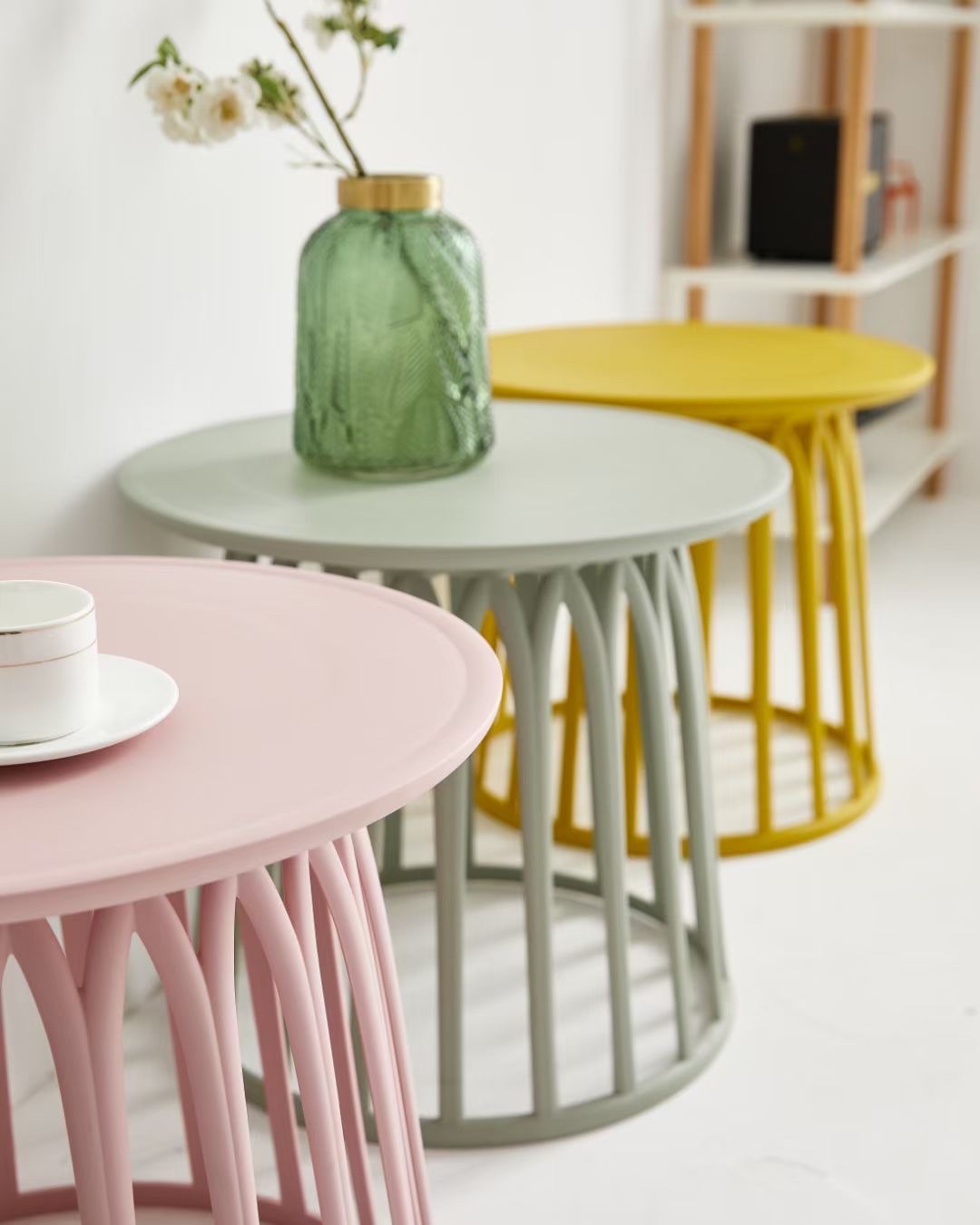 北欧时尚茶几全塑料 适合室内室外多用途细节图