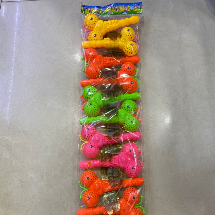 男式手表，婴儿玩具摇铃儿童益智类白底实物图