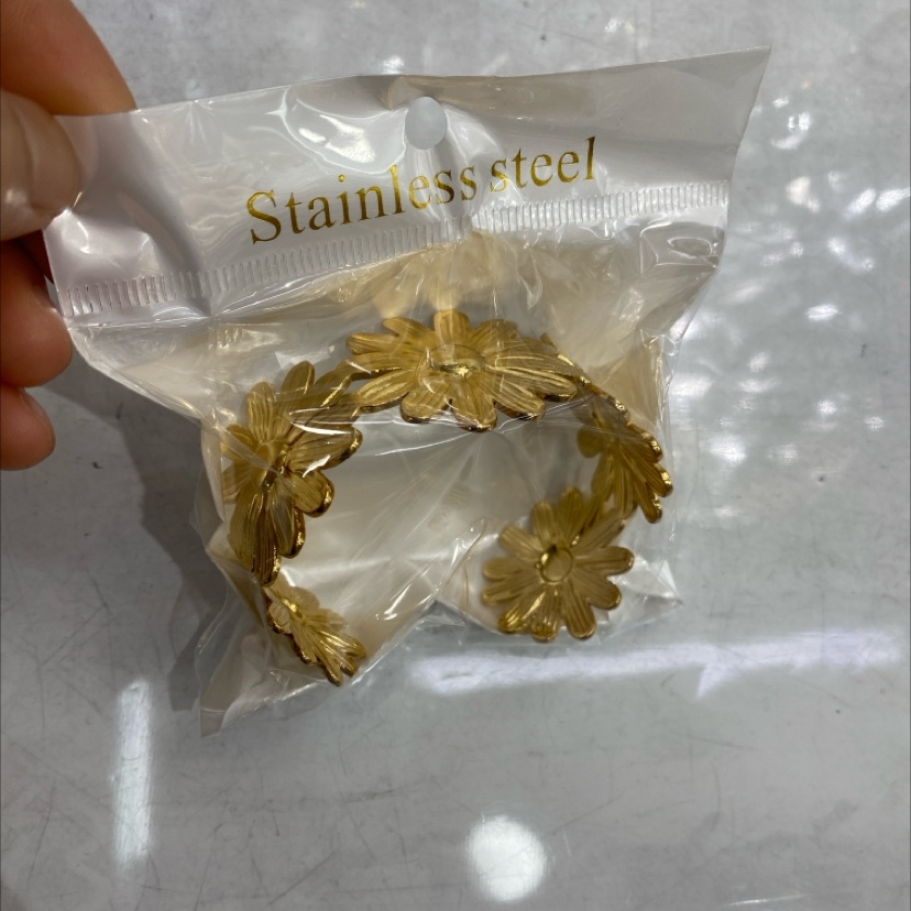 不锈钢花朵手镯