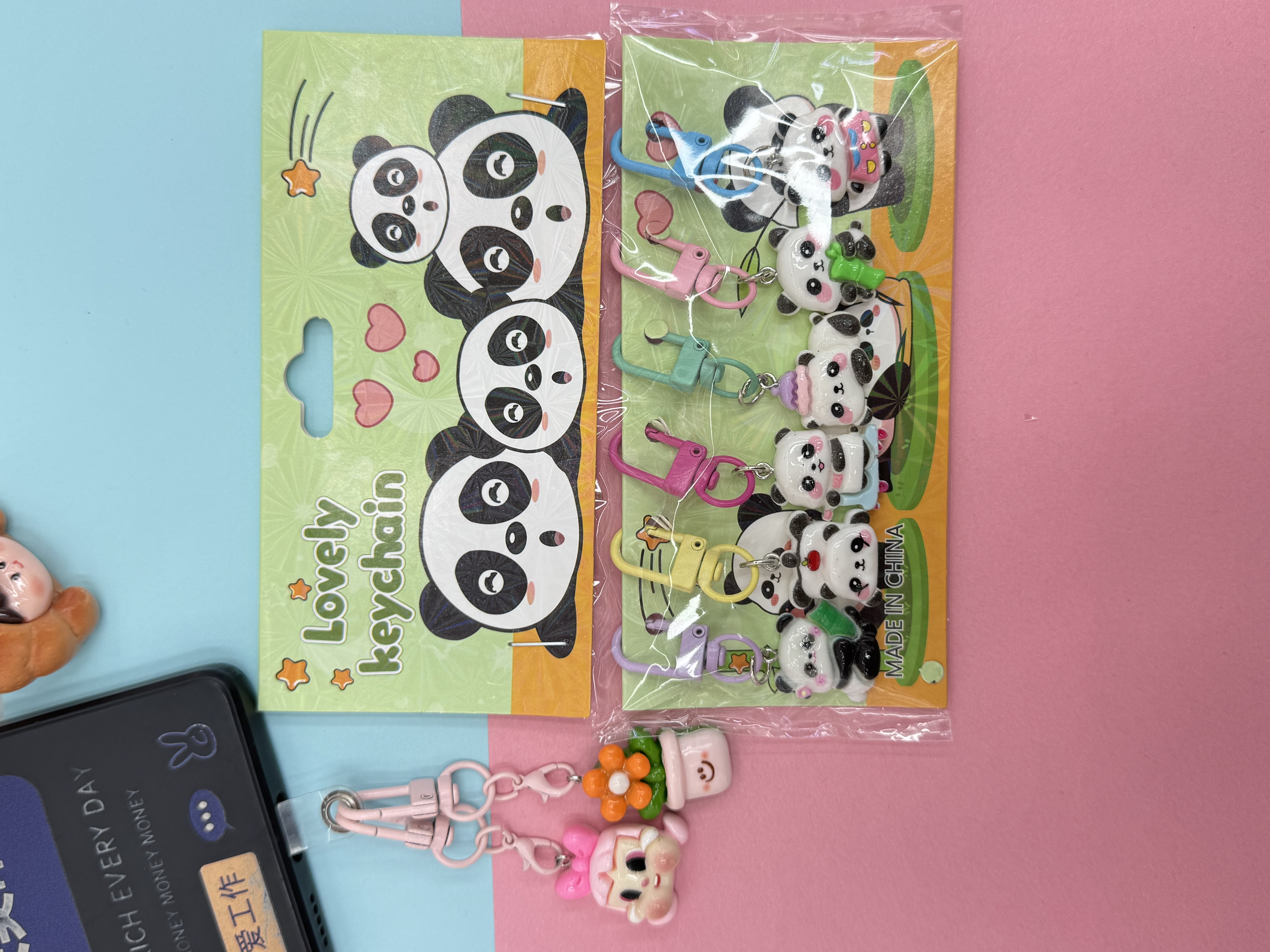 树脂钥匙扣挂件套装包包配饰diy小饰品学生礼品批发多款产品图