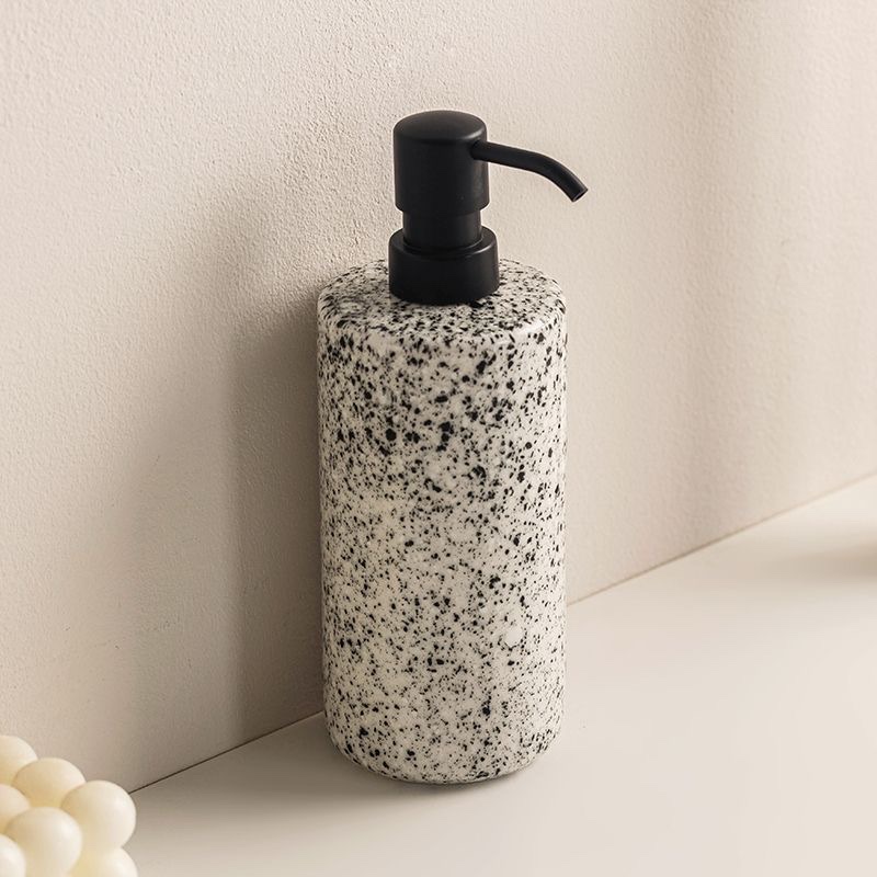 Ins-style ceramic bath bottle, a high-end feel in the bathroom of a homestay hotel, practical bathroom bottle, a simple and elegant marble-patterned bath bottle details Picture