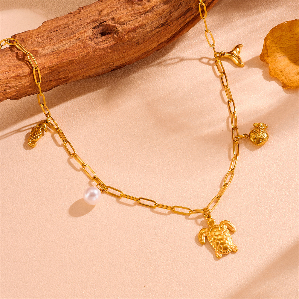 Summer new collection: Ocean Beach multi-style Marine creature necklaces, INS cross-border color preservation natural shell pearl chain necklace detail image 4