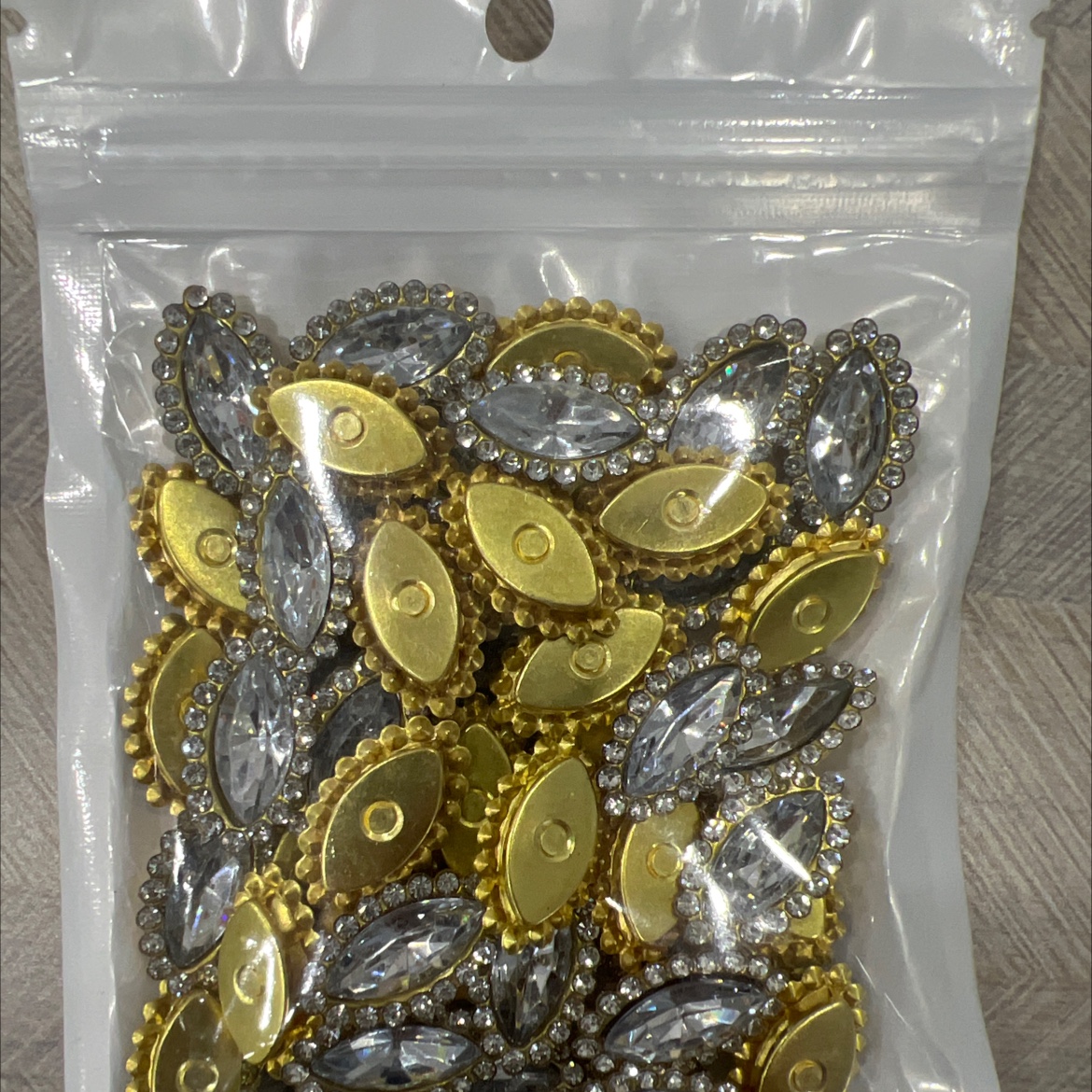 Oil-dripping jewelry accessories, zircon, Czech glass accessories, DIY material accessories, handcrafted accessories, decorative accessories, multiple choices, acrylic multi-color matching, sunflower diamond Specification image