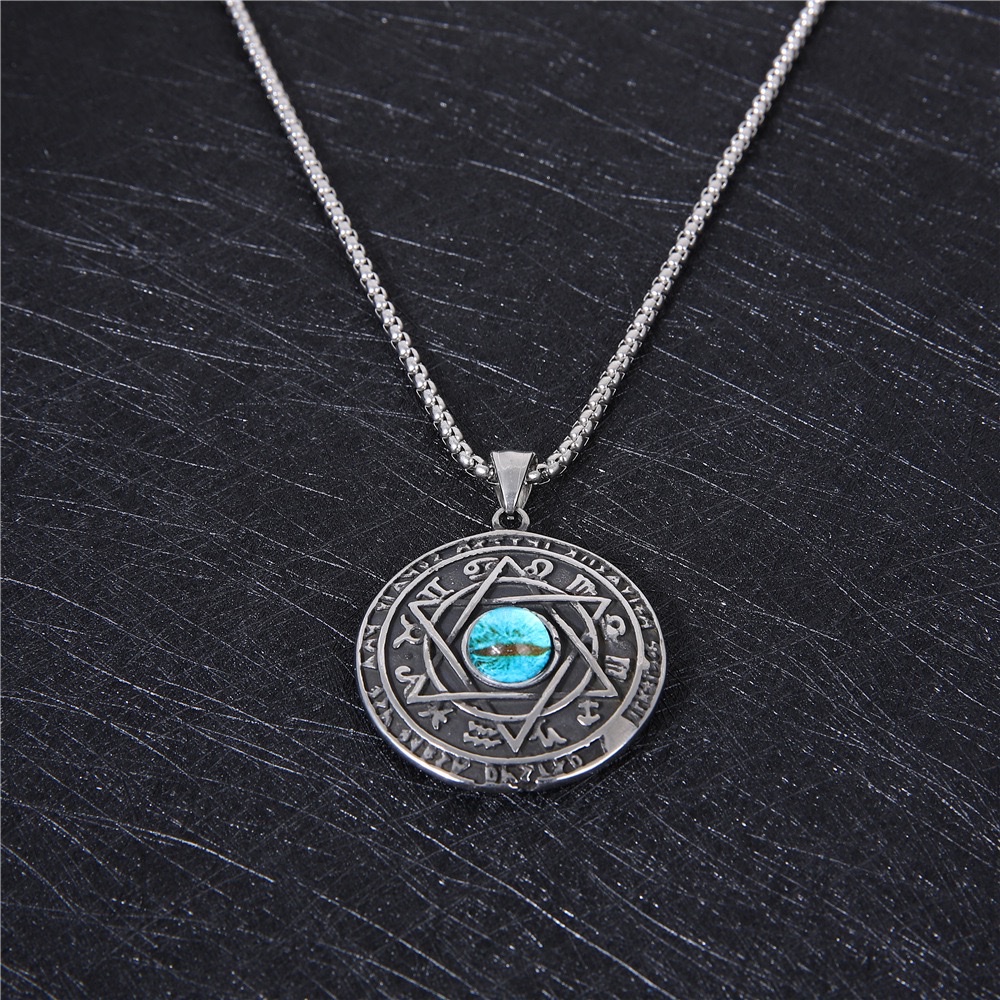 High-end titanium steel jewelry men's Devil's Eye necklace, Douyin live streaming non-fading sweater chain God's Eye Application Scenario
