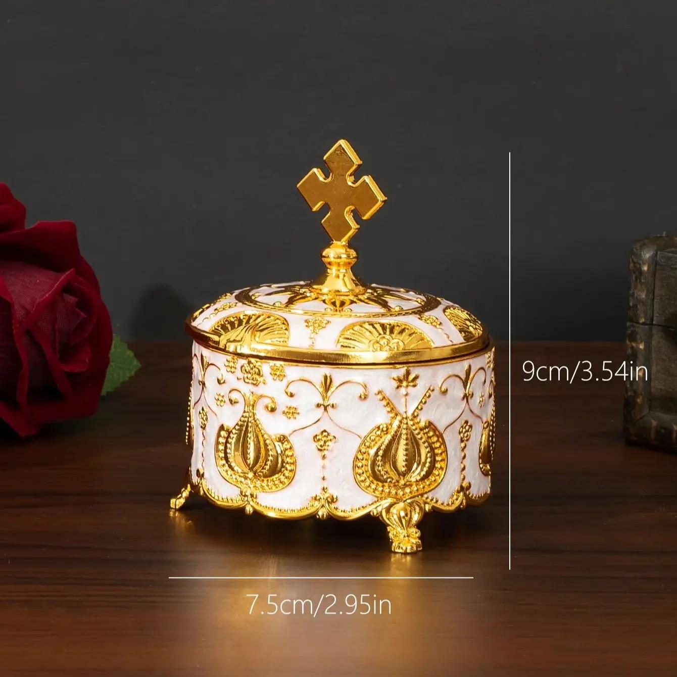 "Light luxury French jewelry box: Gold blue × gold white Meets romance ✨" gilded lines outline retro borders, velvet lining compartments for storage Application Scenario