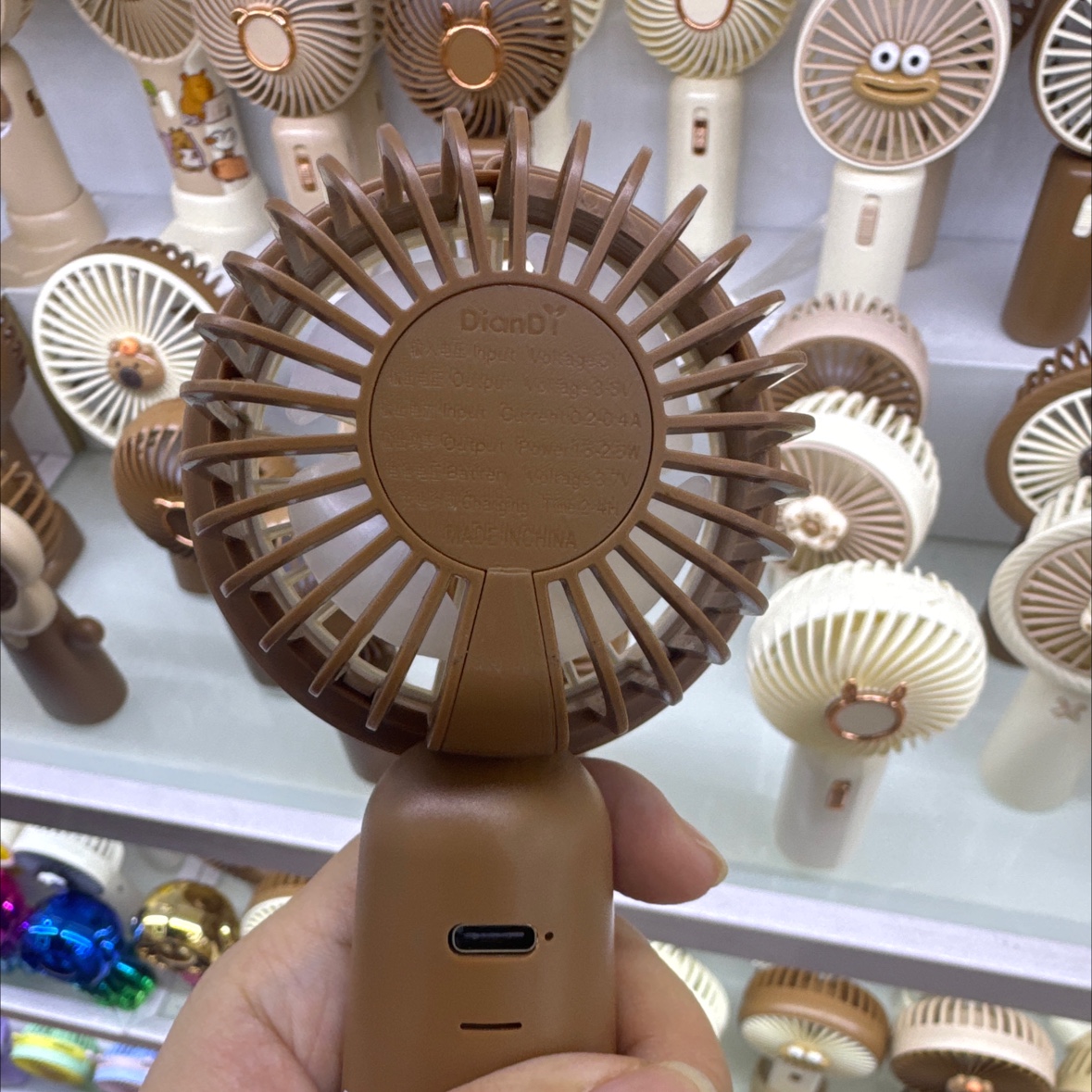 Summer portable handheld USB mini fan, a must-have for summer coolness detail image 3