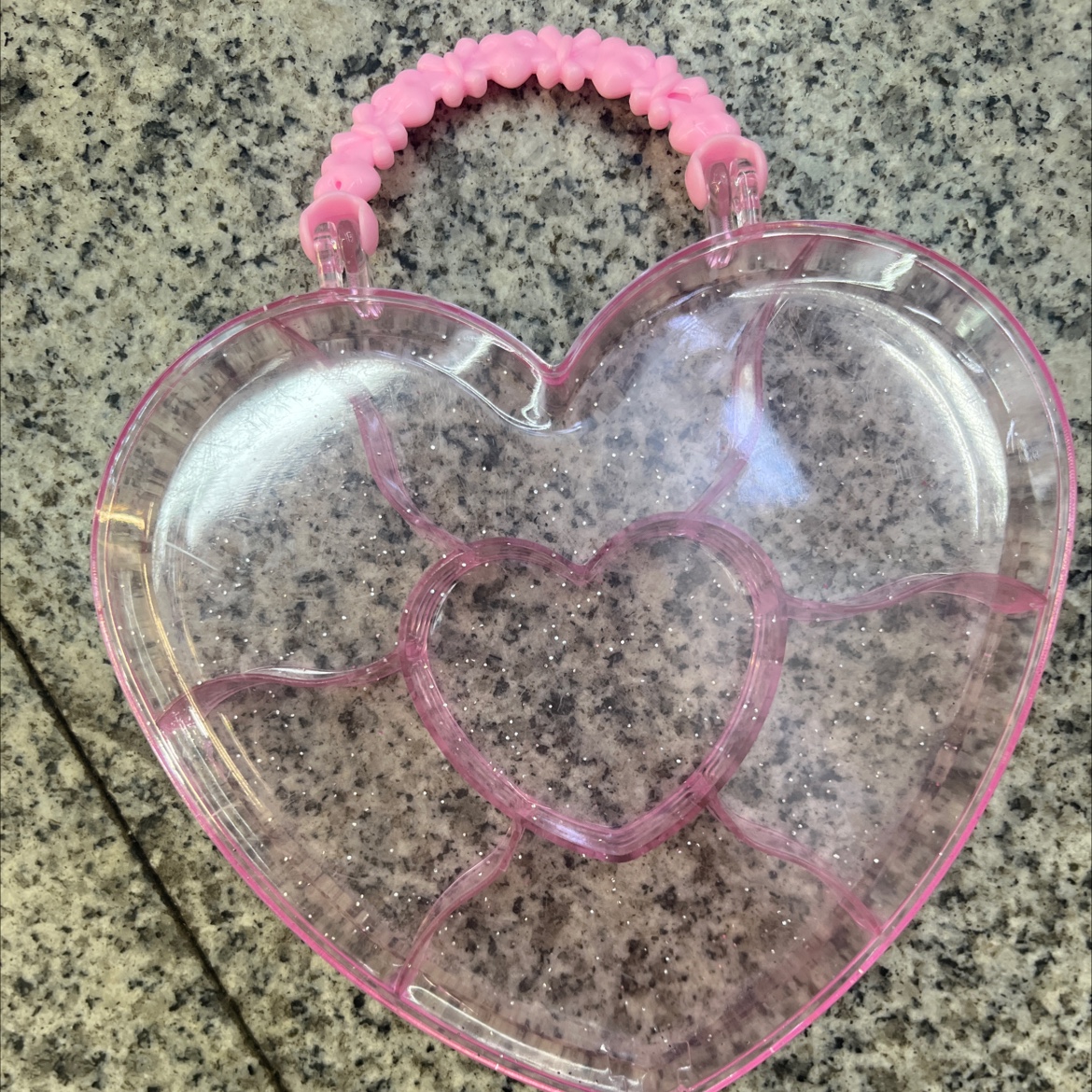 现货卡通ps塑料盒蝴蝶爱心花朵多功能收纳盒美妆盒玩具药品化妆品详情图3