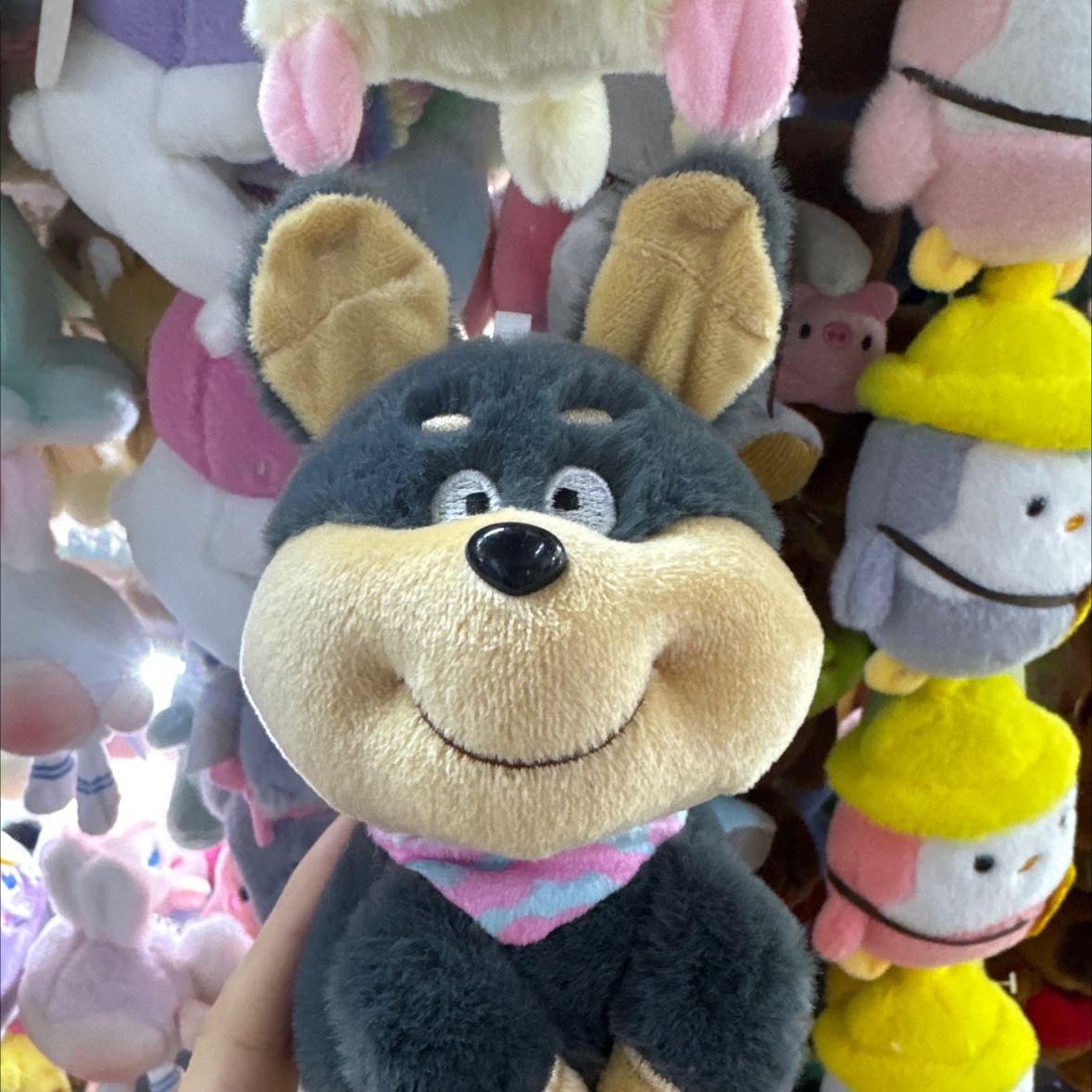 毛绒公仔椅实物图