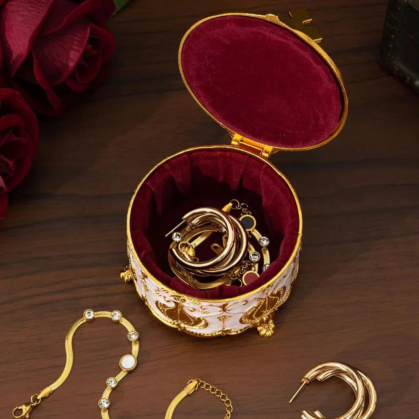 "Light luxury French jewelry box: Gold blue × gold white Meets romance ✨" gilded lines outline retro borders, velvet lining compartments for storage Specification image