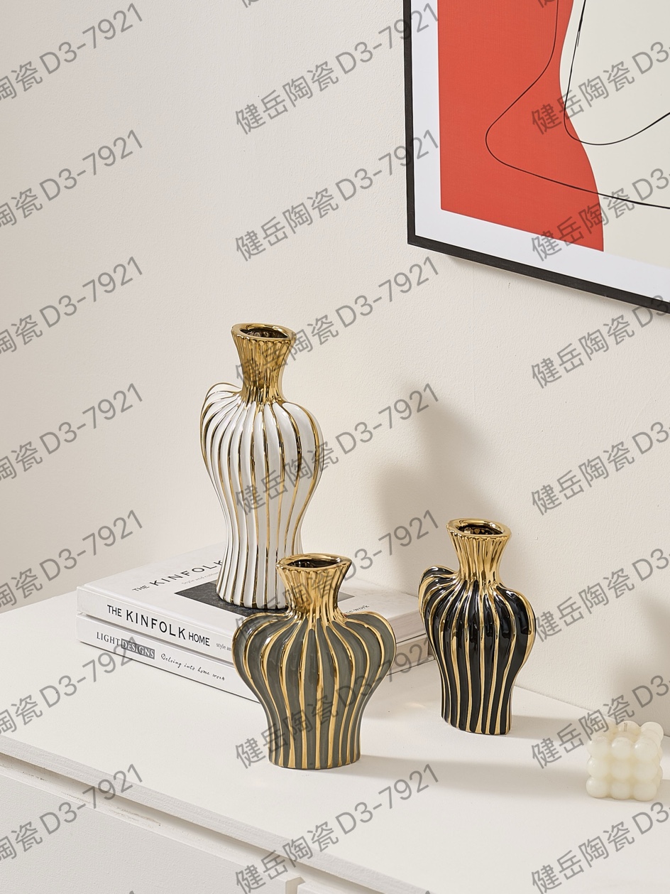 健岳陶瓷D3-7921
963L，现代轻奢简约陶瓷，星月装饰摆件，陶瓷摆件，陶瓷工艺品，陶瓷花瓶，陶瓷碗，陶瓷盘细节图