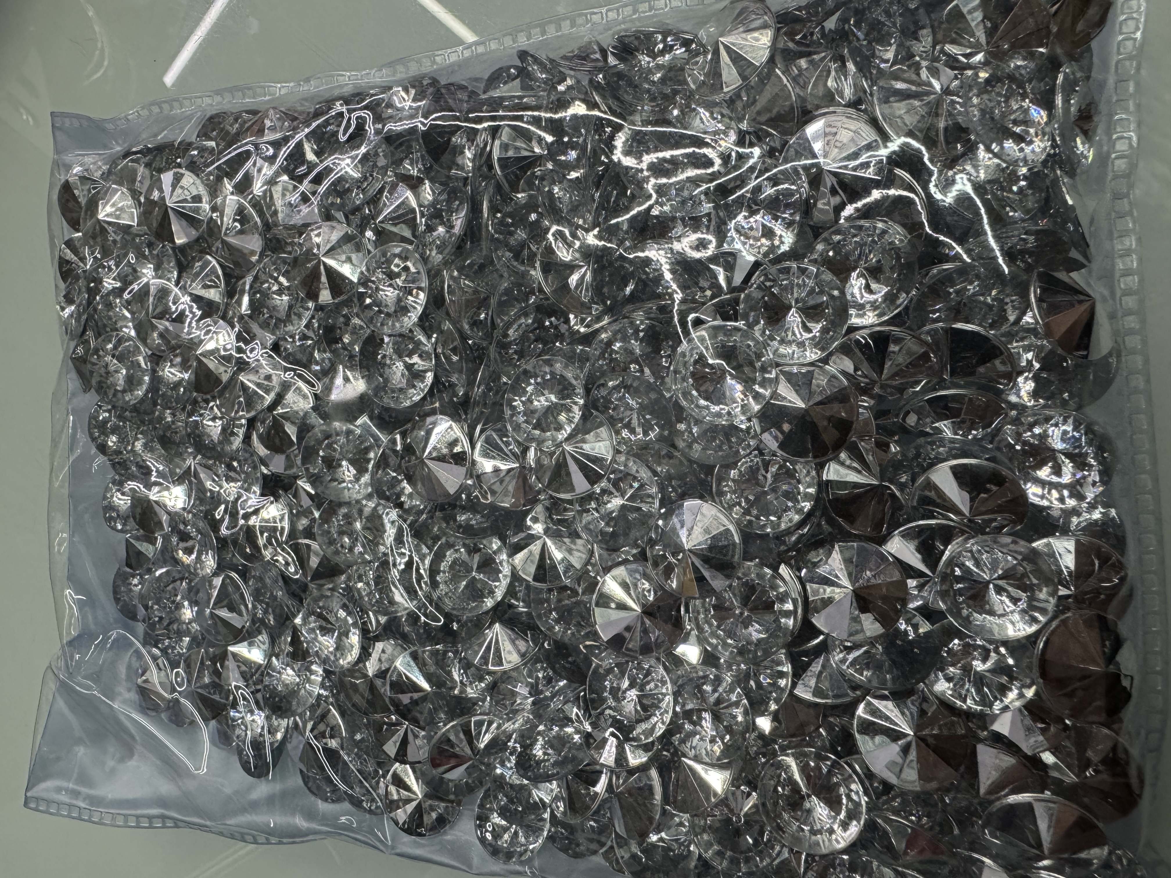 亚克力钻14mm卫星钻精美饰品配件