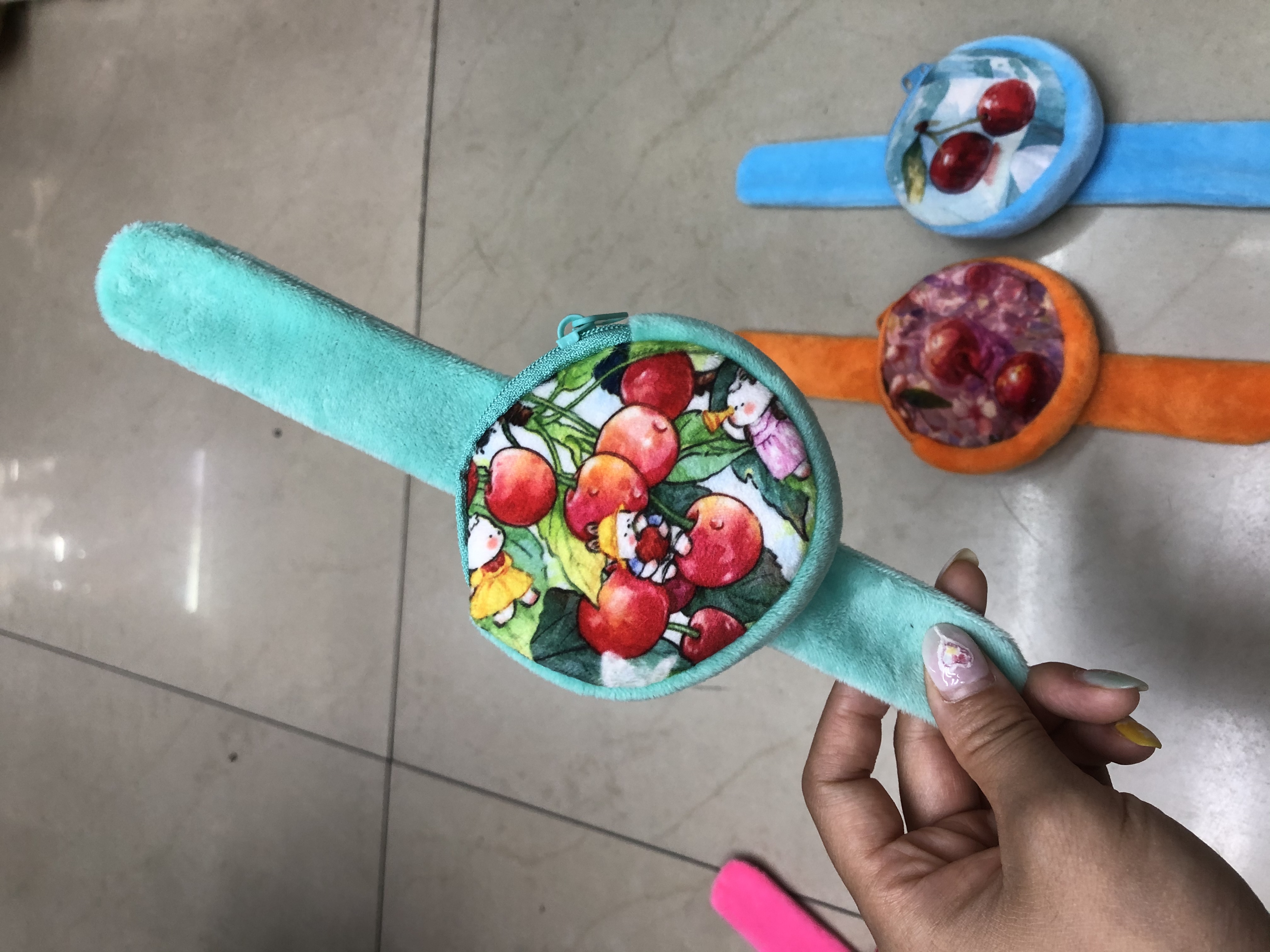 毛绒水果系列零钱包啪啪圈毛绒玩具玩偶详情图3