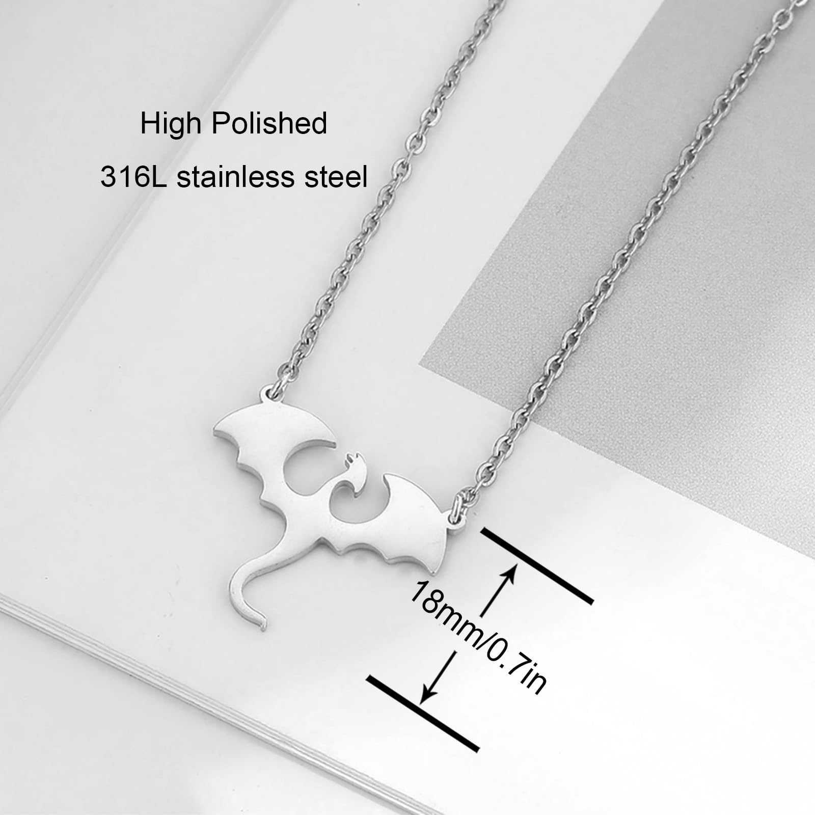 A popular cross-border bestseller in Europe and America, brass, real gold, electroplated, with a unique and niche design, sweet and cool style, bat-shaped pendant necklace detail image 7