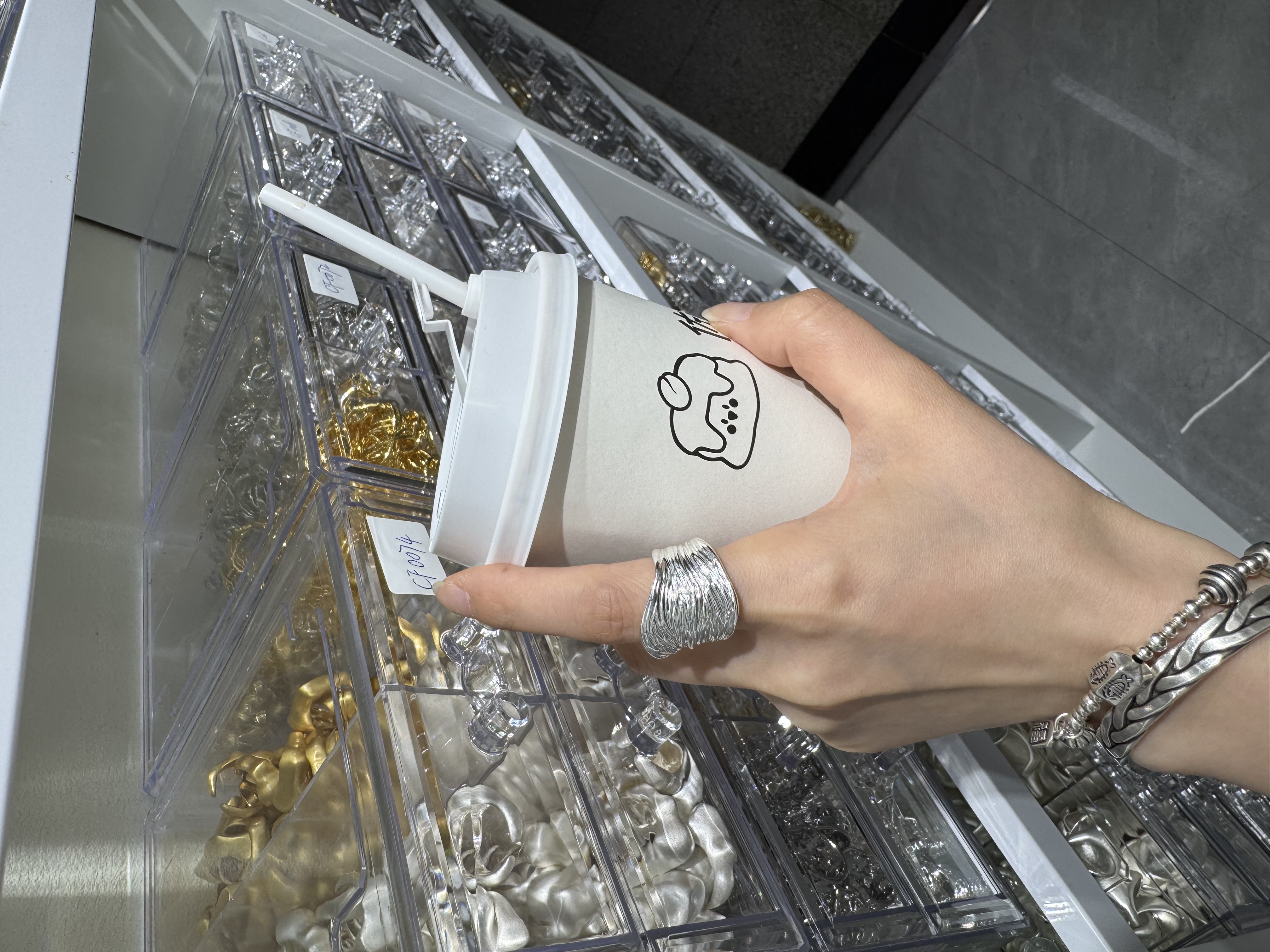 纹理感ins风冷淡风极简时尚简约百搭风女戒戒指戒指白底实物图