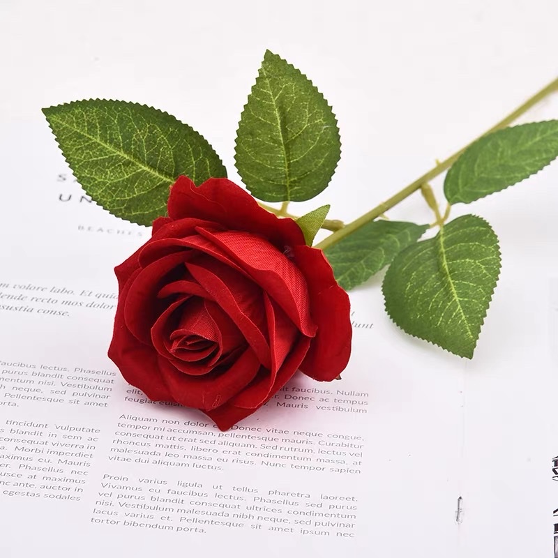 New style red rose artificial flower dried bouquet photo live broadcast Valentine's Day living room dining table flower arrangement decoration artificial flower Teachers' Day details Picture